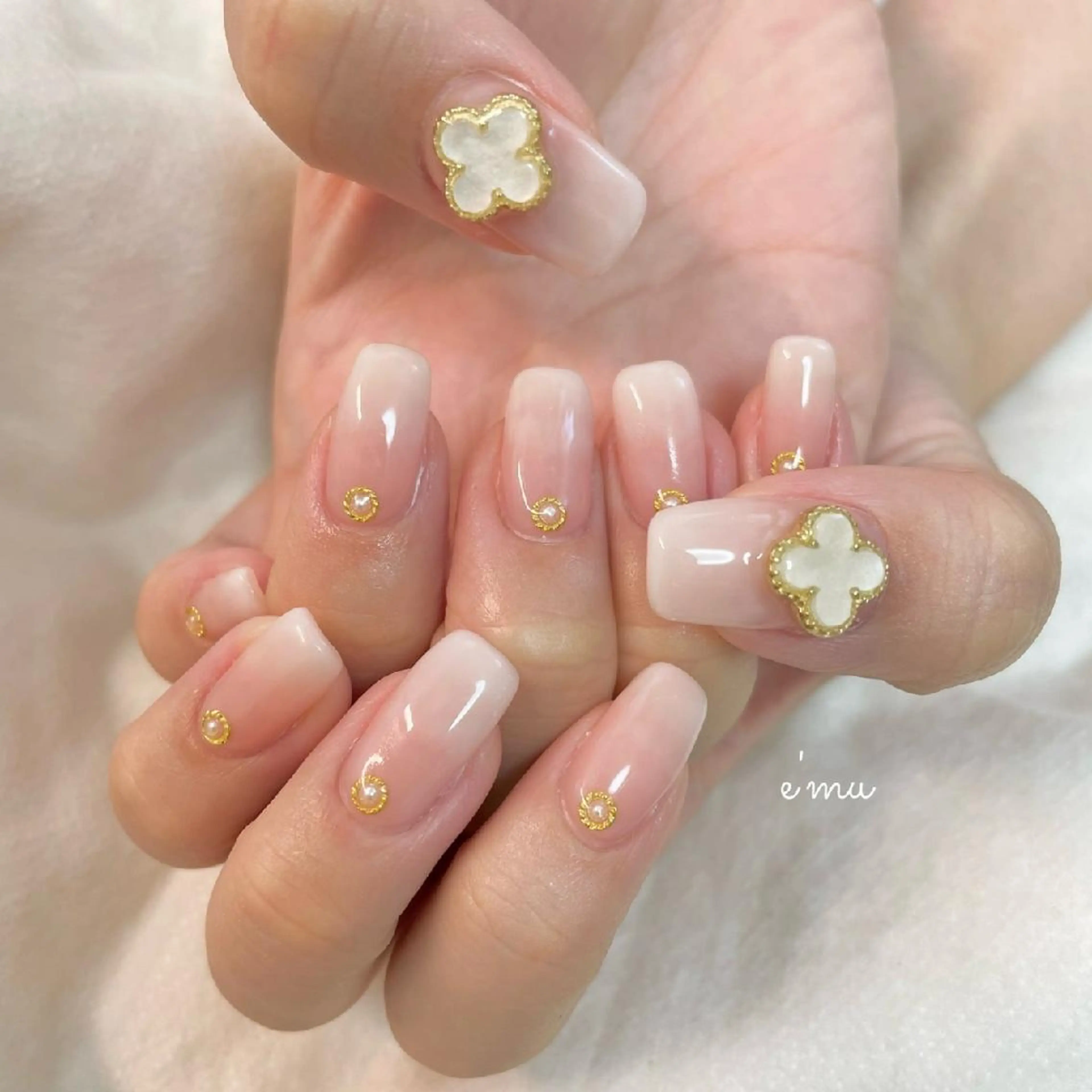 ネイル 韓国ネイル nail salon e'mu💐のネイルデザイン