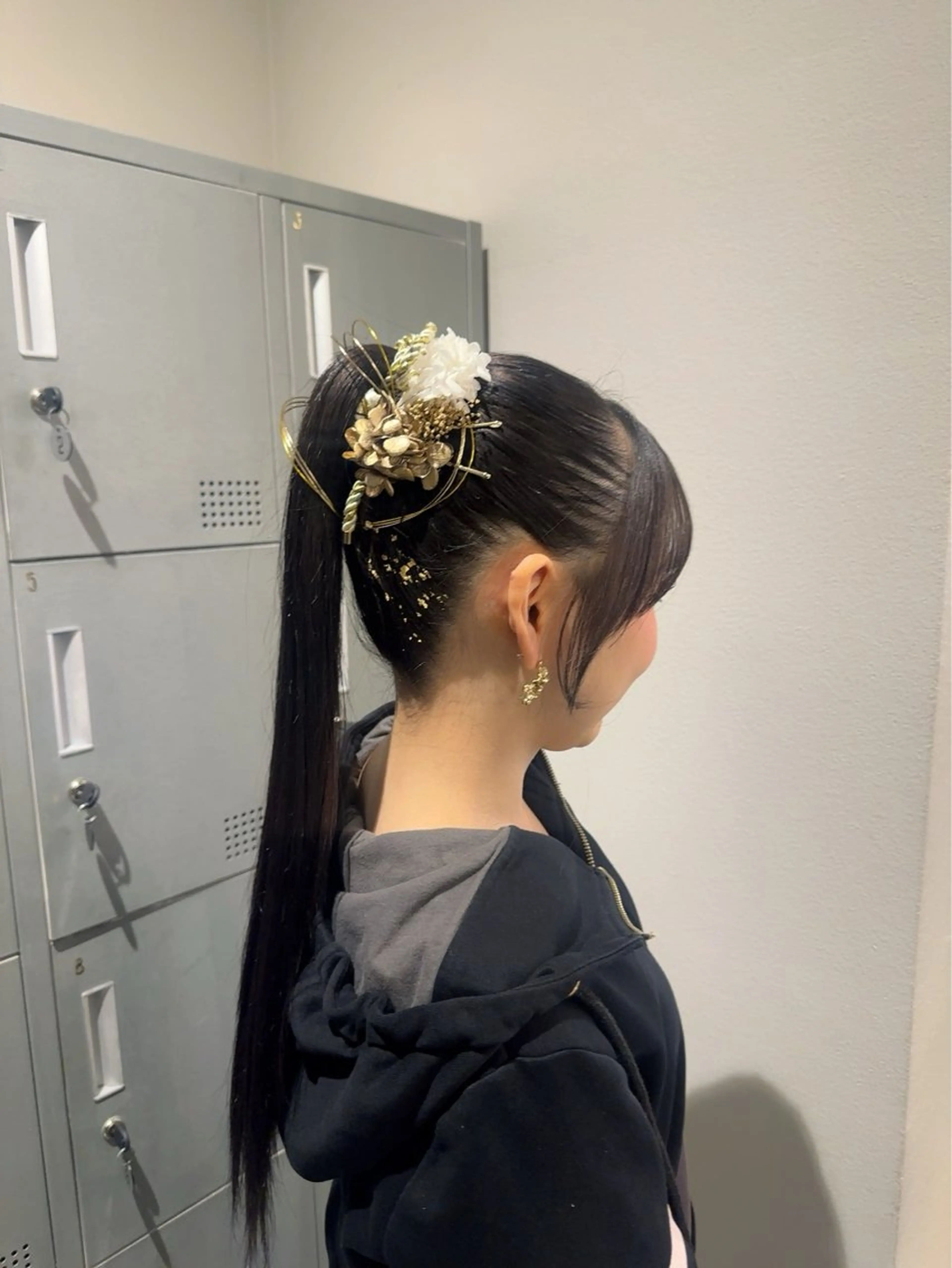 ロング 透け感オリーブ/レイ ヤーカット/KaHoのヘアスタイル