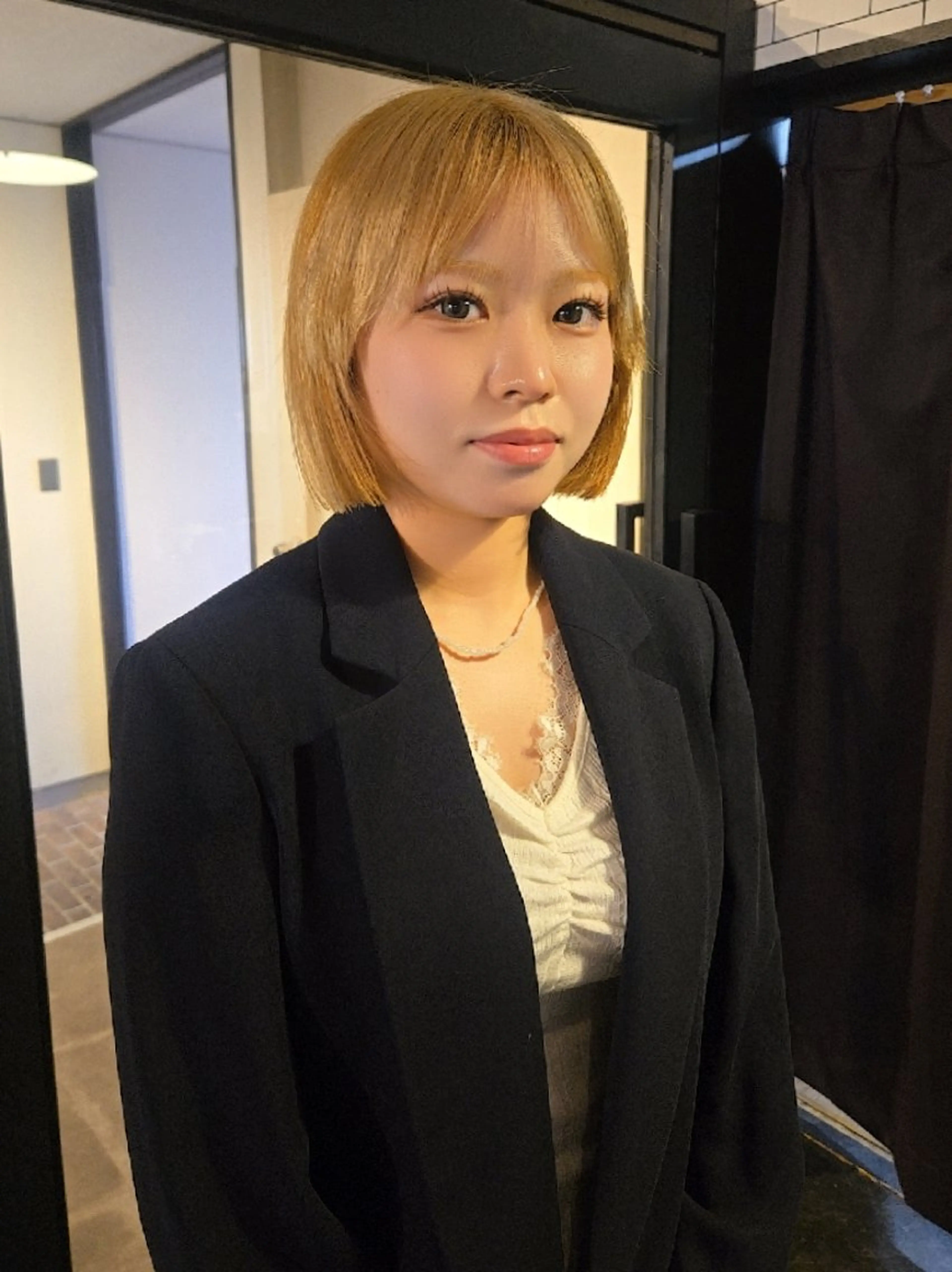 ミディアム カラー カット ヘアカラー トリートメント JESTER 烏丸御池のヘアスタイル