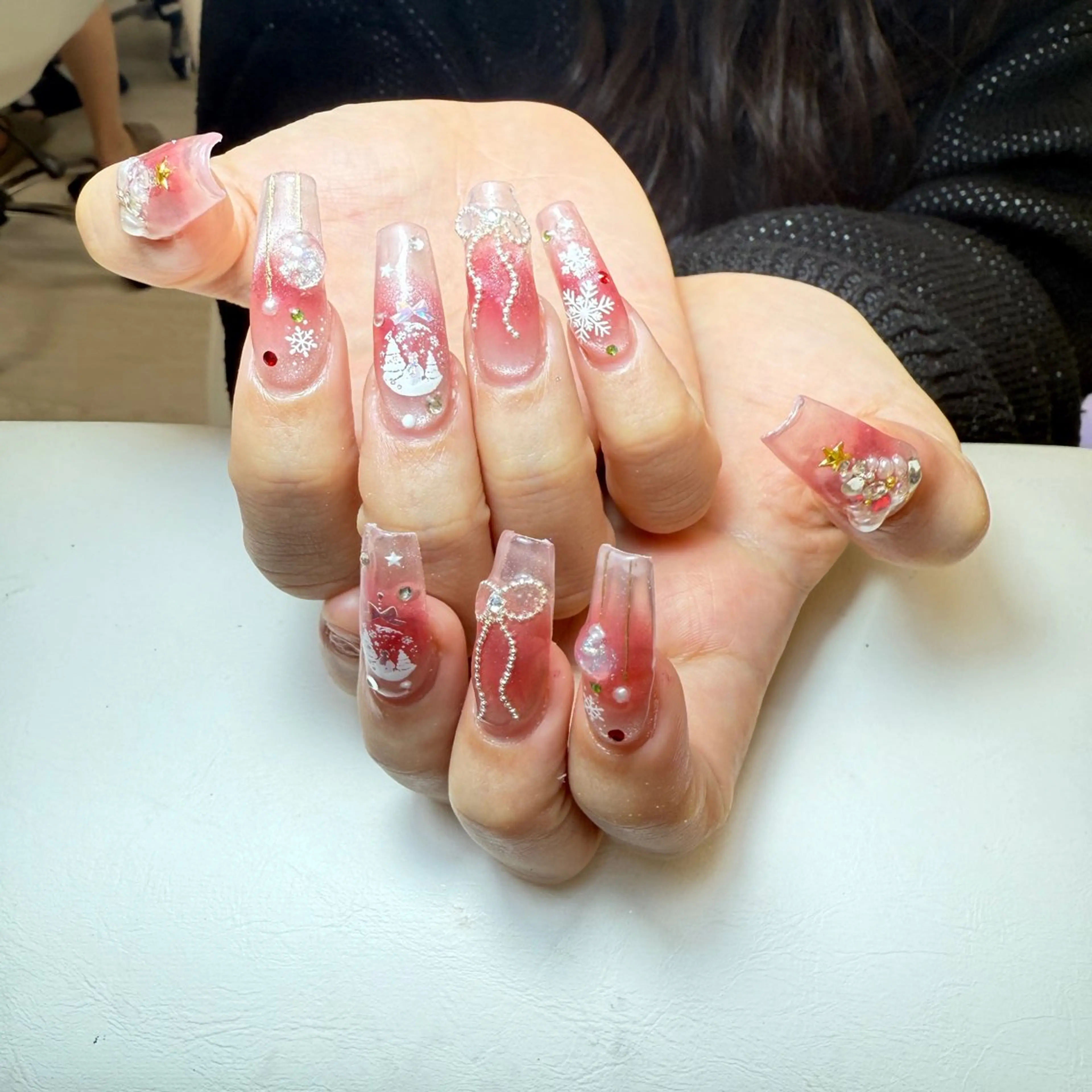 ネイル 冬ネイル クリスマス Anh 歌舞伎町のネイルデザイン