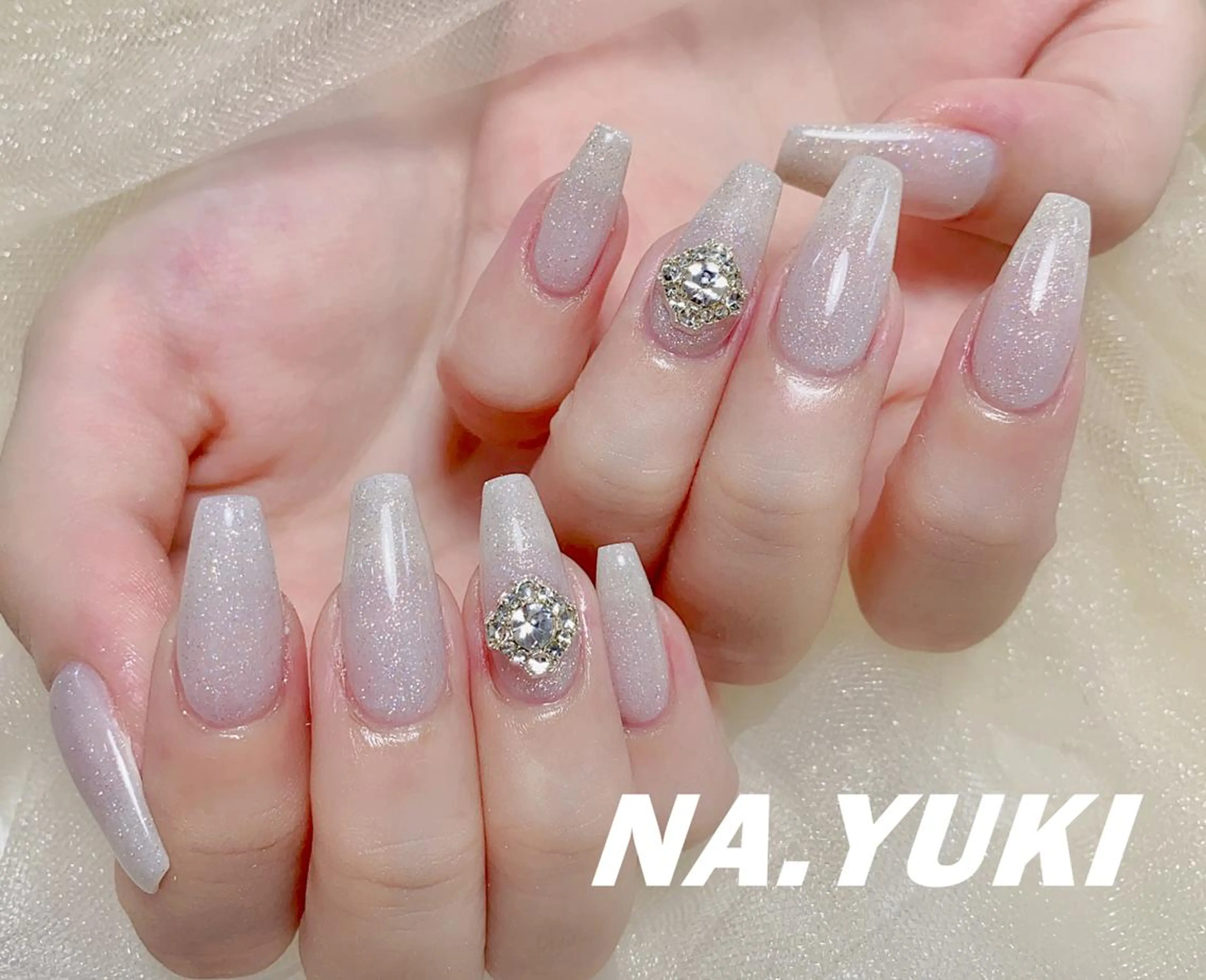 ネイル ハンドネイル ハンドケア 🌷 Mooning 🌷のネイルデザイン