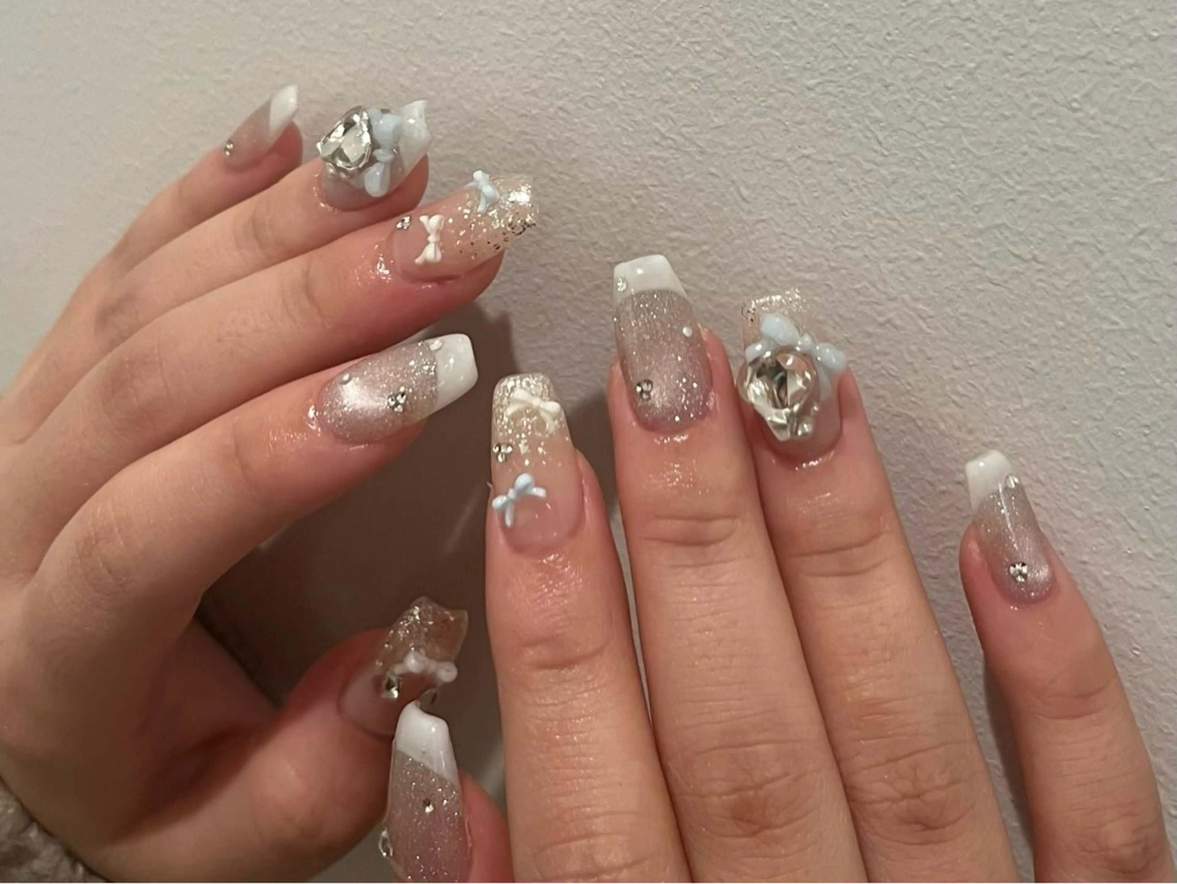 ネイル ハンドネイル Plus Ewalu / Kotohaのネイルデザイン