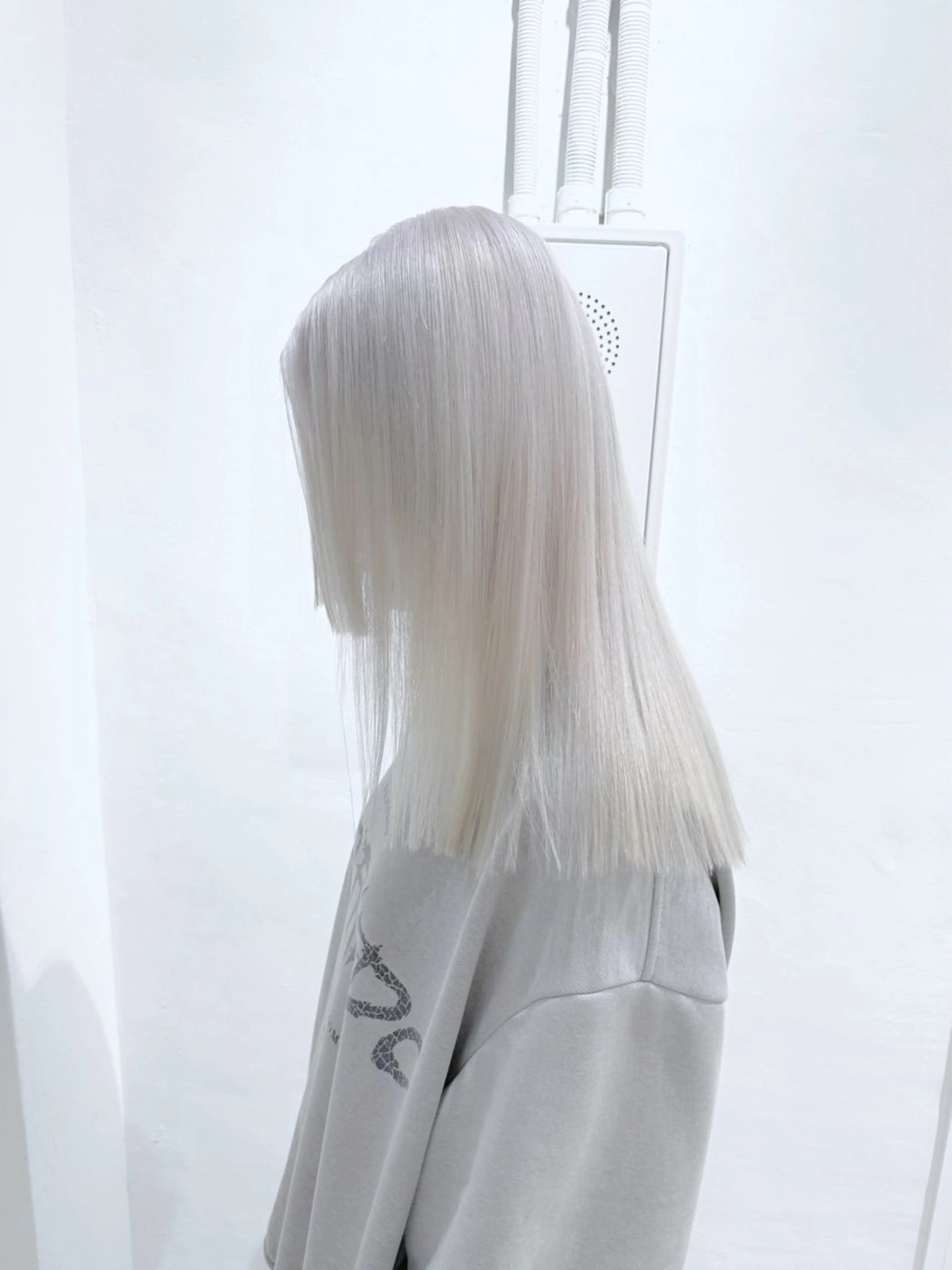 セミロング 似合わせカット Muミュー/ブリーチ ハイトーン　Wカラーのヘアスタイル