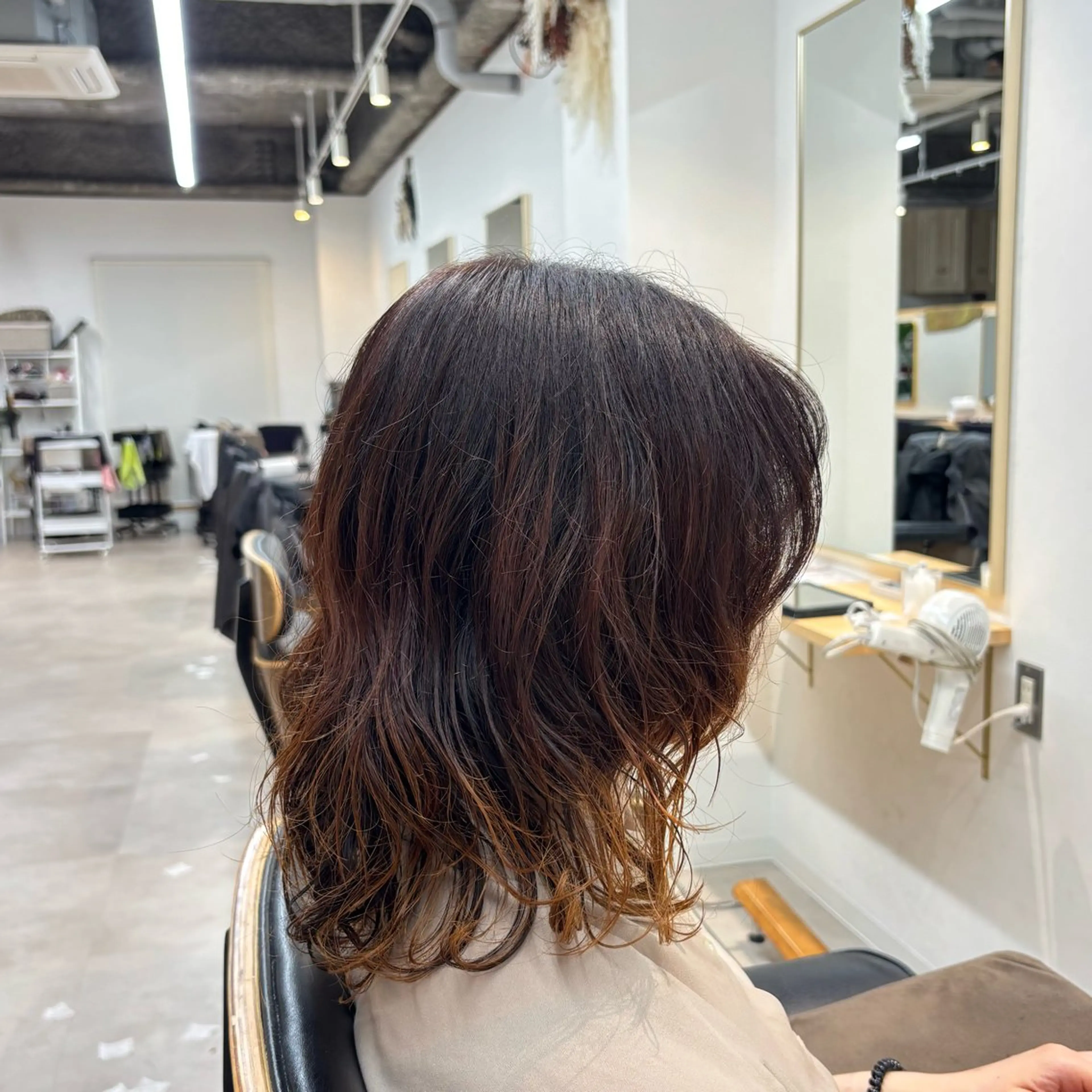 ミディアム カット ヘッドスパ ✨ツヤ感透明感カラー /縮毛矯正/うみ✨️のヘアスタイル