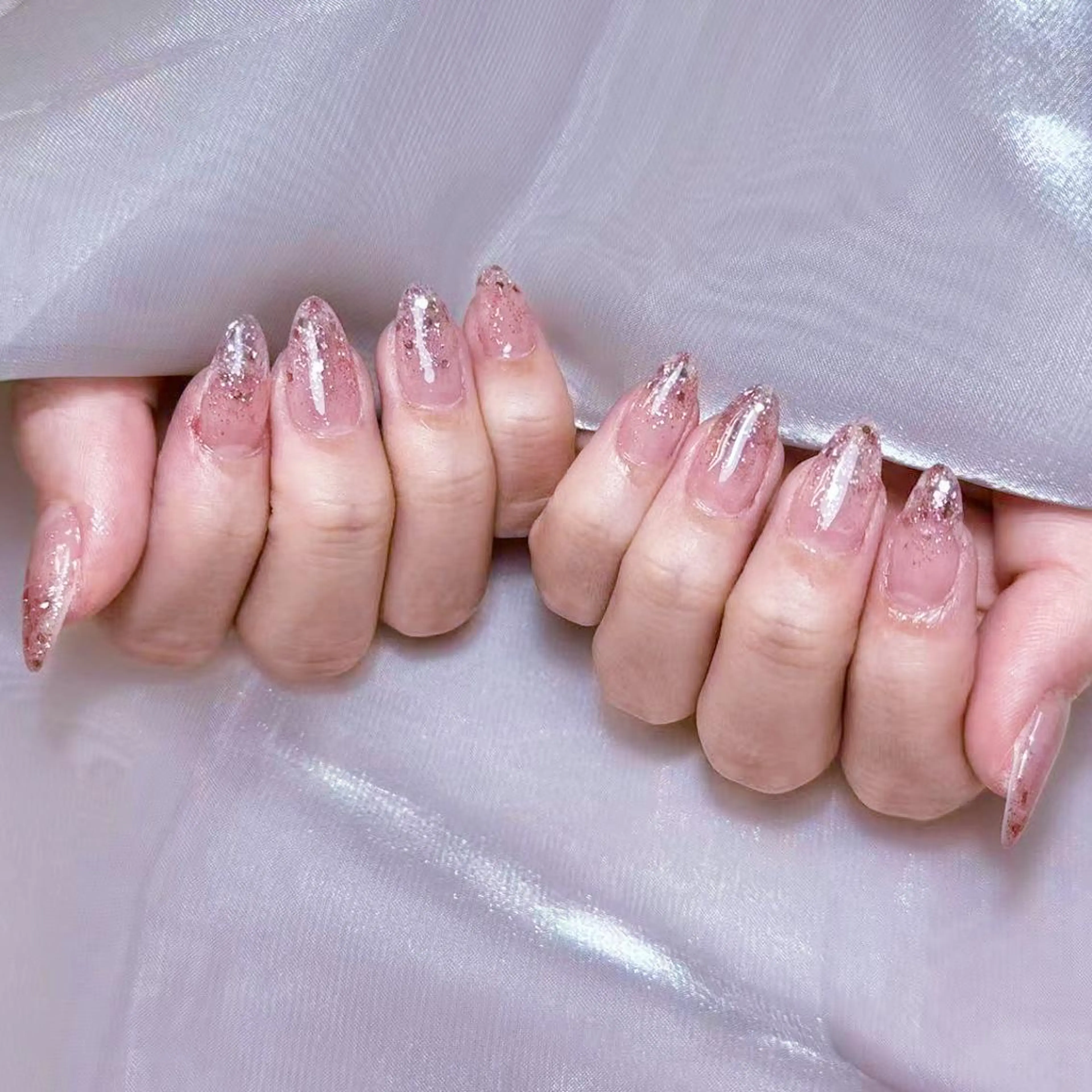 ネイル アートネイル オーロラネイル フラッシュネイル ガーリー キラキラネイル リナ 💅のネイルデザイン