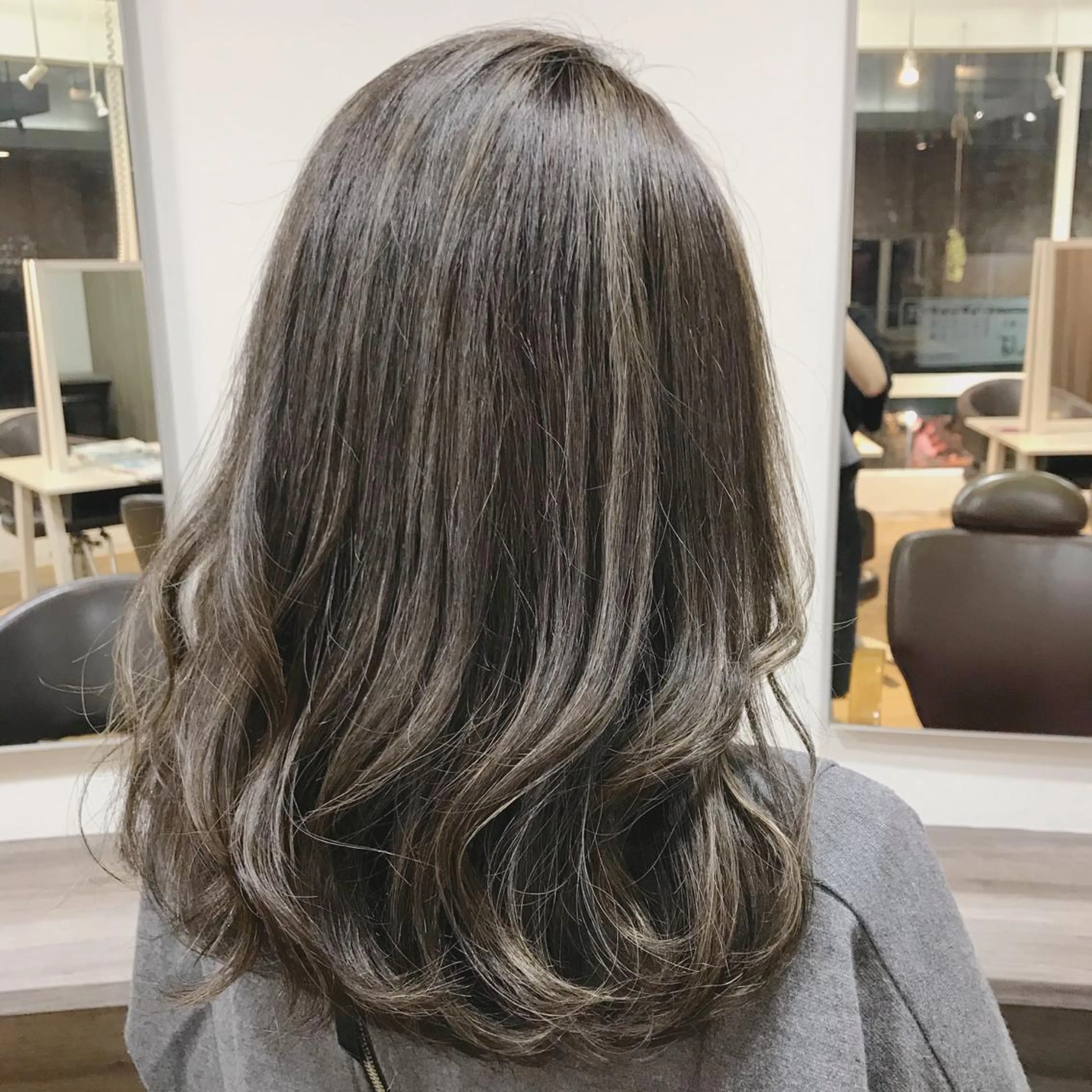 ミディアム カラー ヘアカラー ナガミネアリサ/ 学芸大学/海外ヘアのヘアスタイル