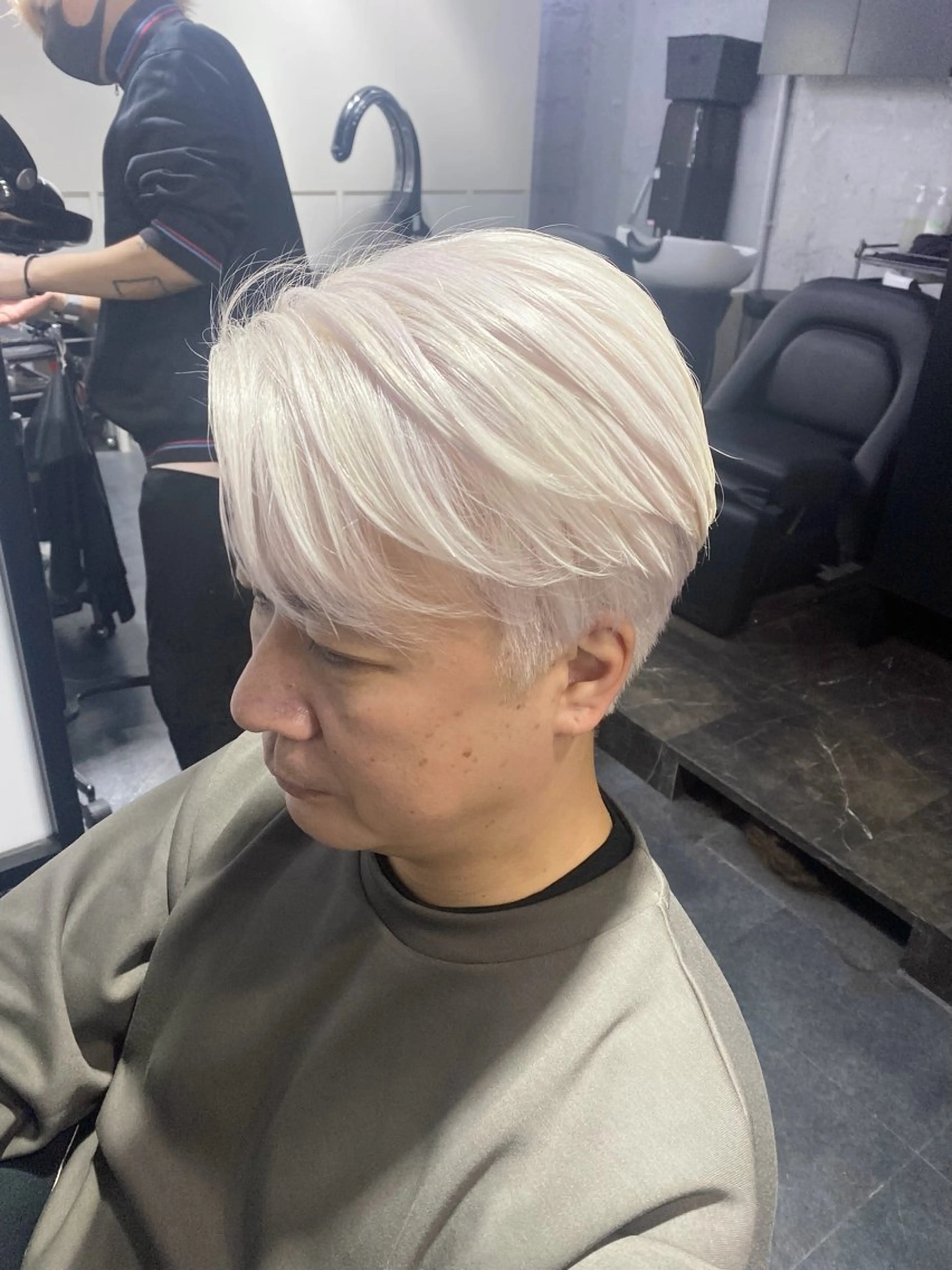 ショート カラー ブリーチ ヘアカラー パーソナルカラー診断 ホワイトカラー美座尊のその他イメージ