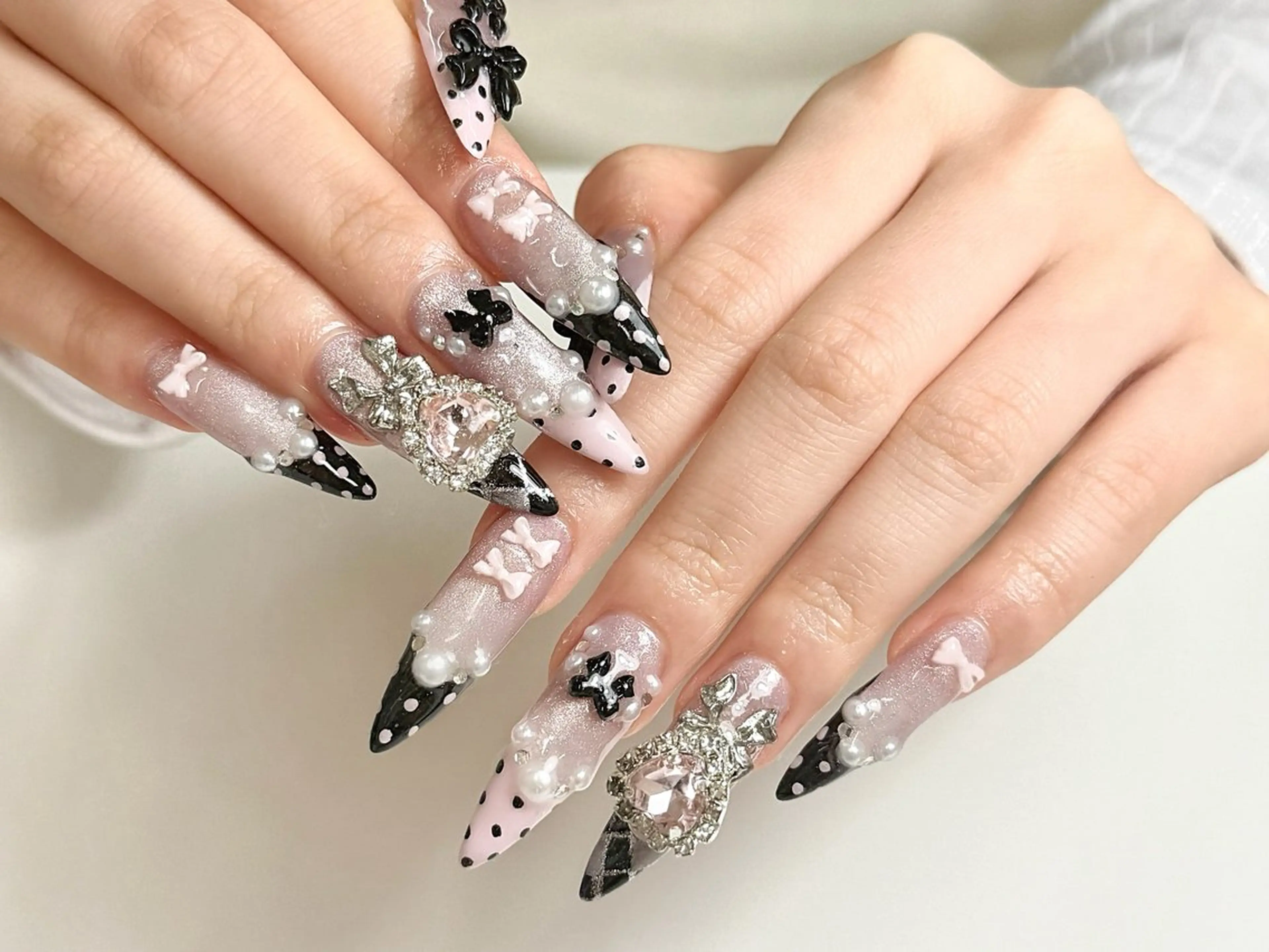 ネイル ONIKA Nail 表参道A4徒歩3分のネイルデザイン