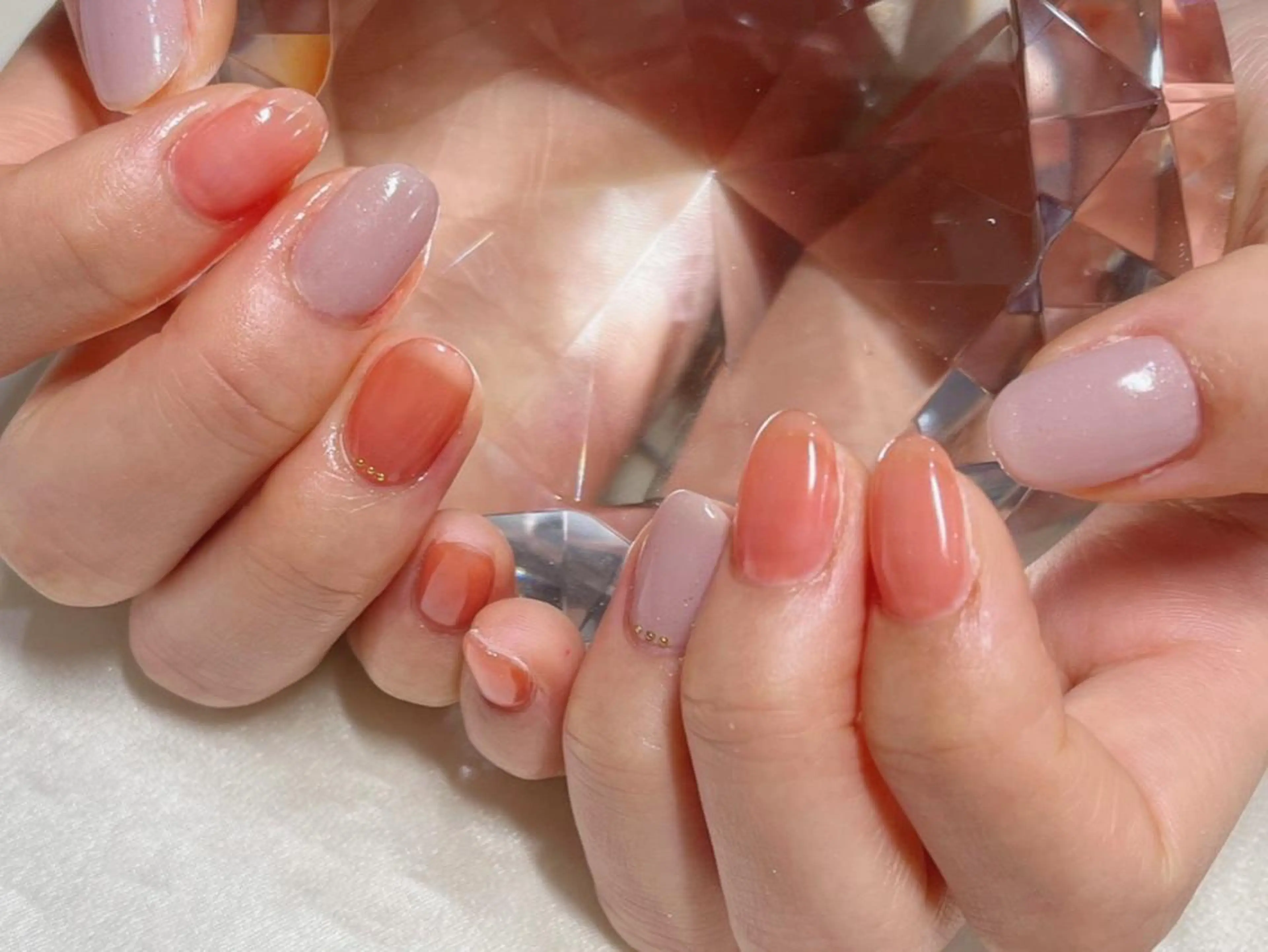 ネイル マツエク・マツパ アイブロウ 韓国風マツエク パリジェンヌラッシュリフト まつげパーマ ワンホンマツエク 長さ出し ハンドネイル Nail&eye Belire 新宿のネイルデザイン