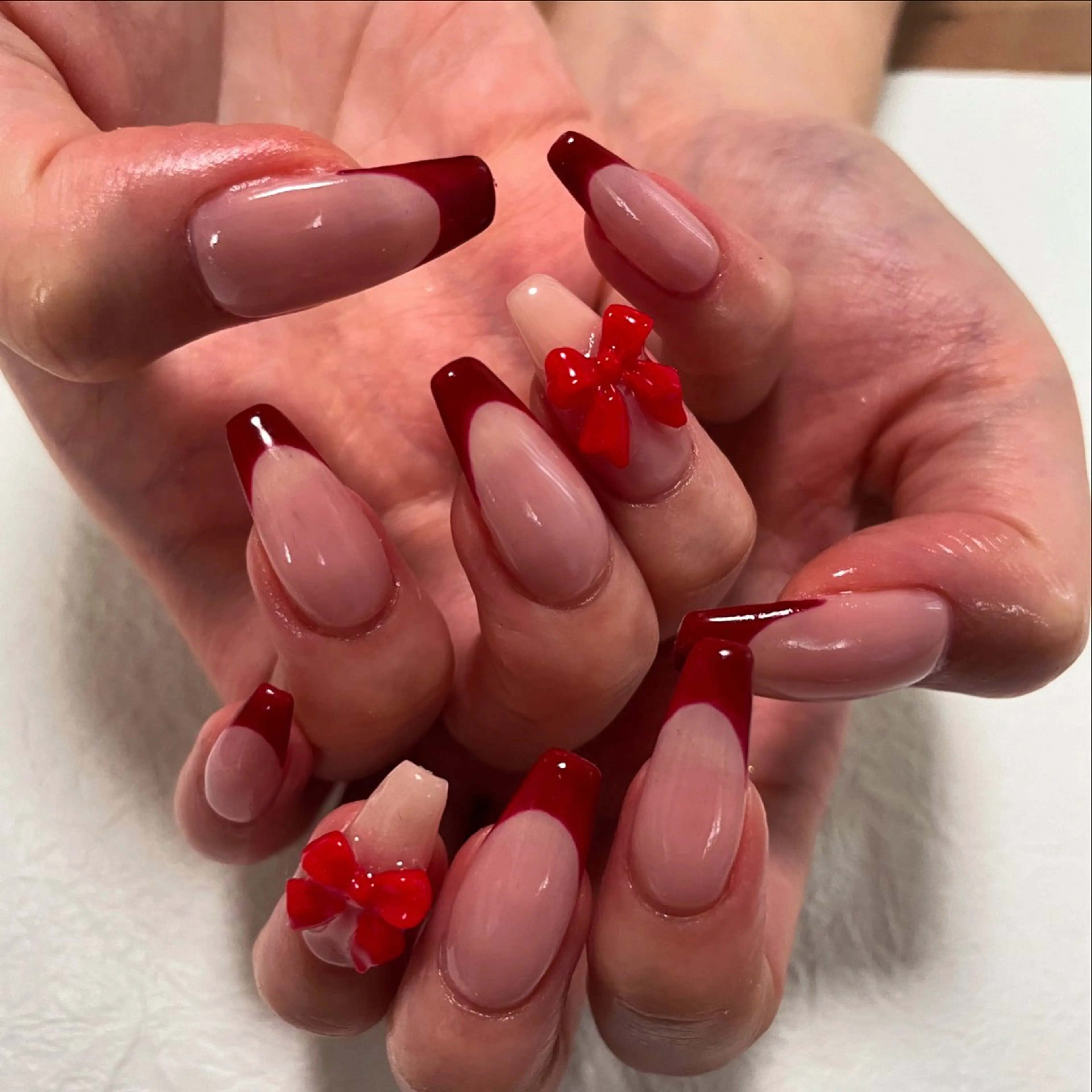 ネイル フレンチネイル ガーリー リボン AZNAIL matsudaのネイルデザイン