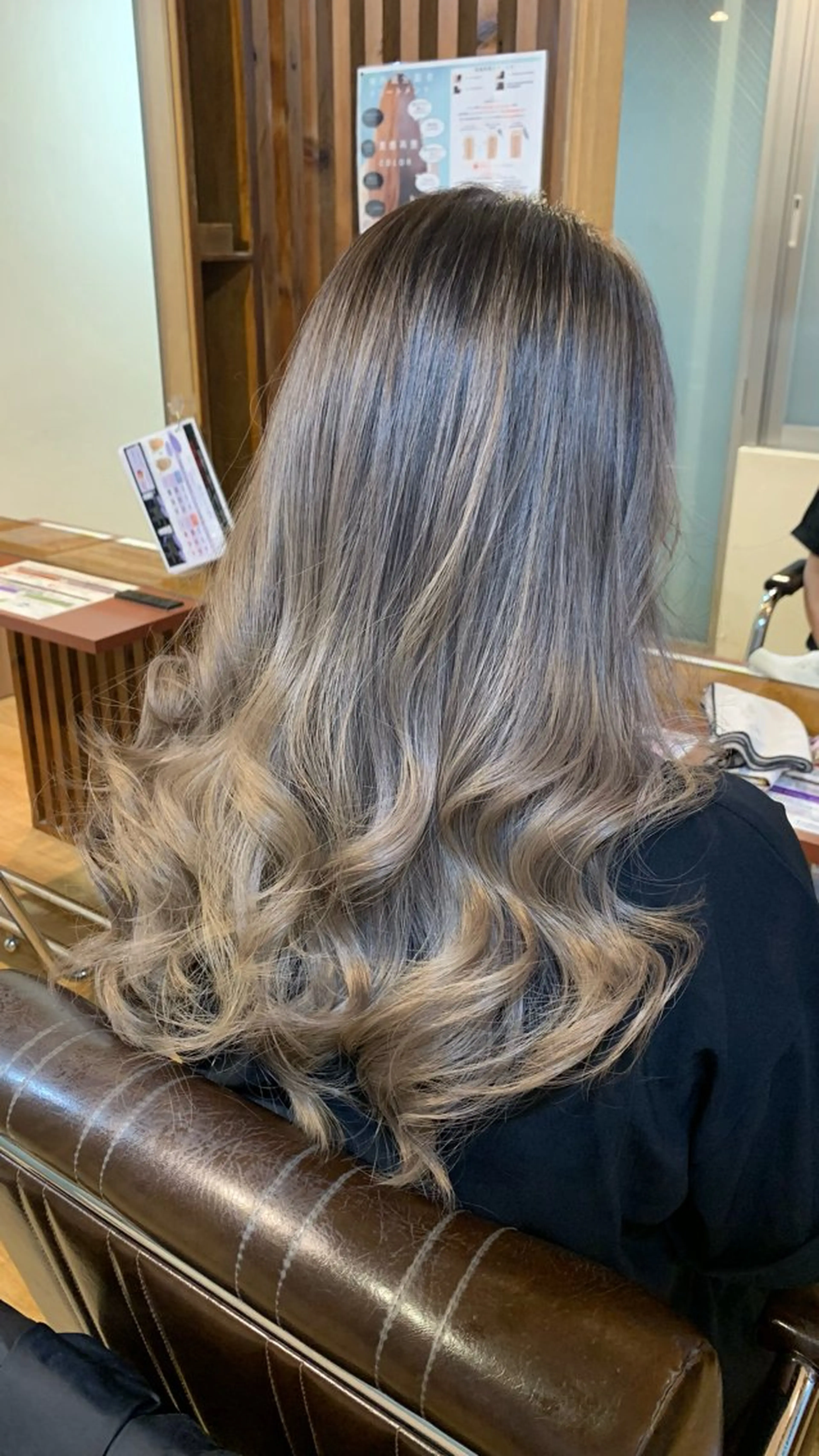 ロング ハイライト レイヤーカット カット ヘアカラー 竹井俊介/白髪ぼかし /外国人風カラーのヘアスタイル