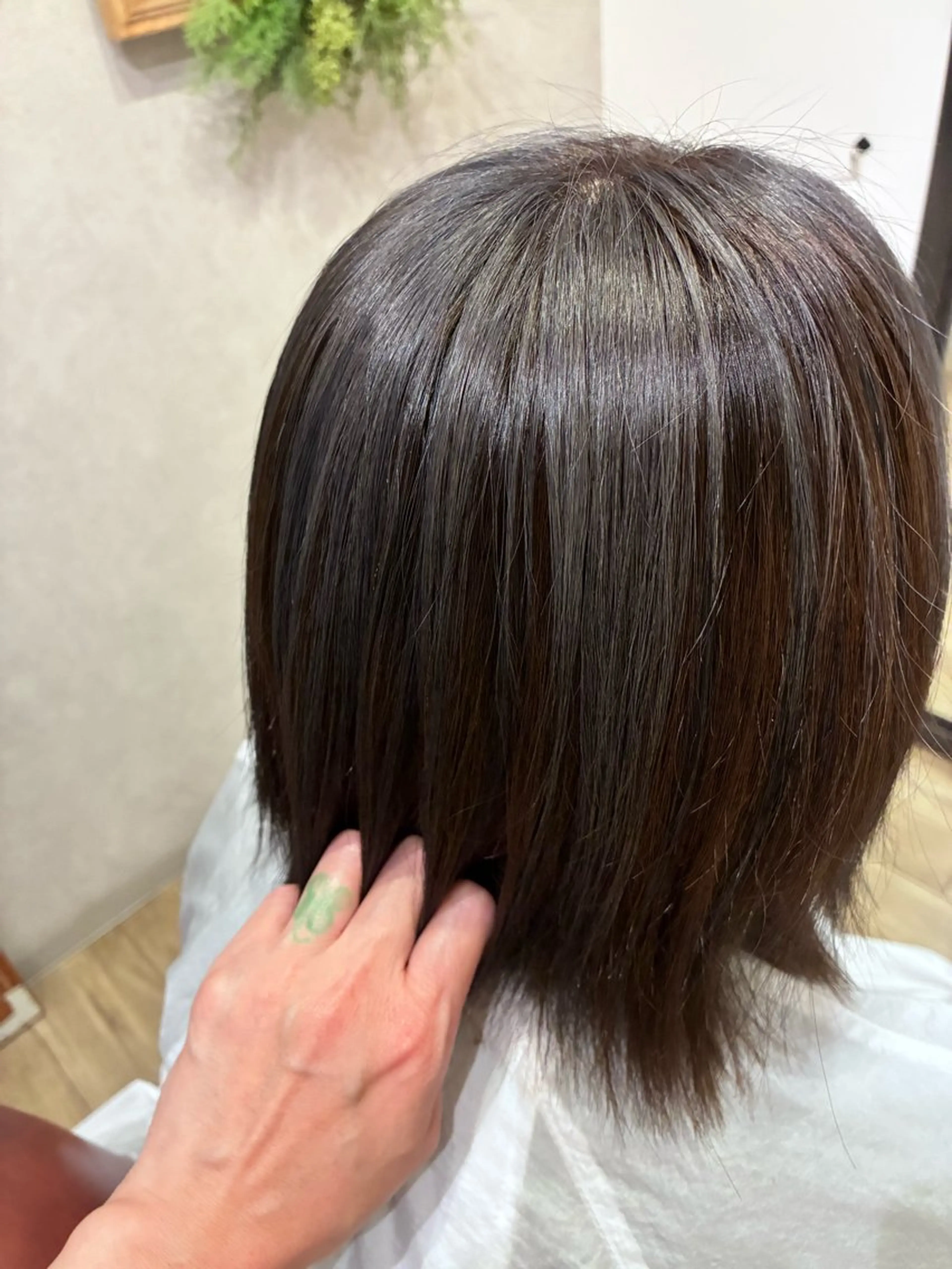 カラー 清水 美香のヘアスタイル