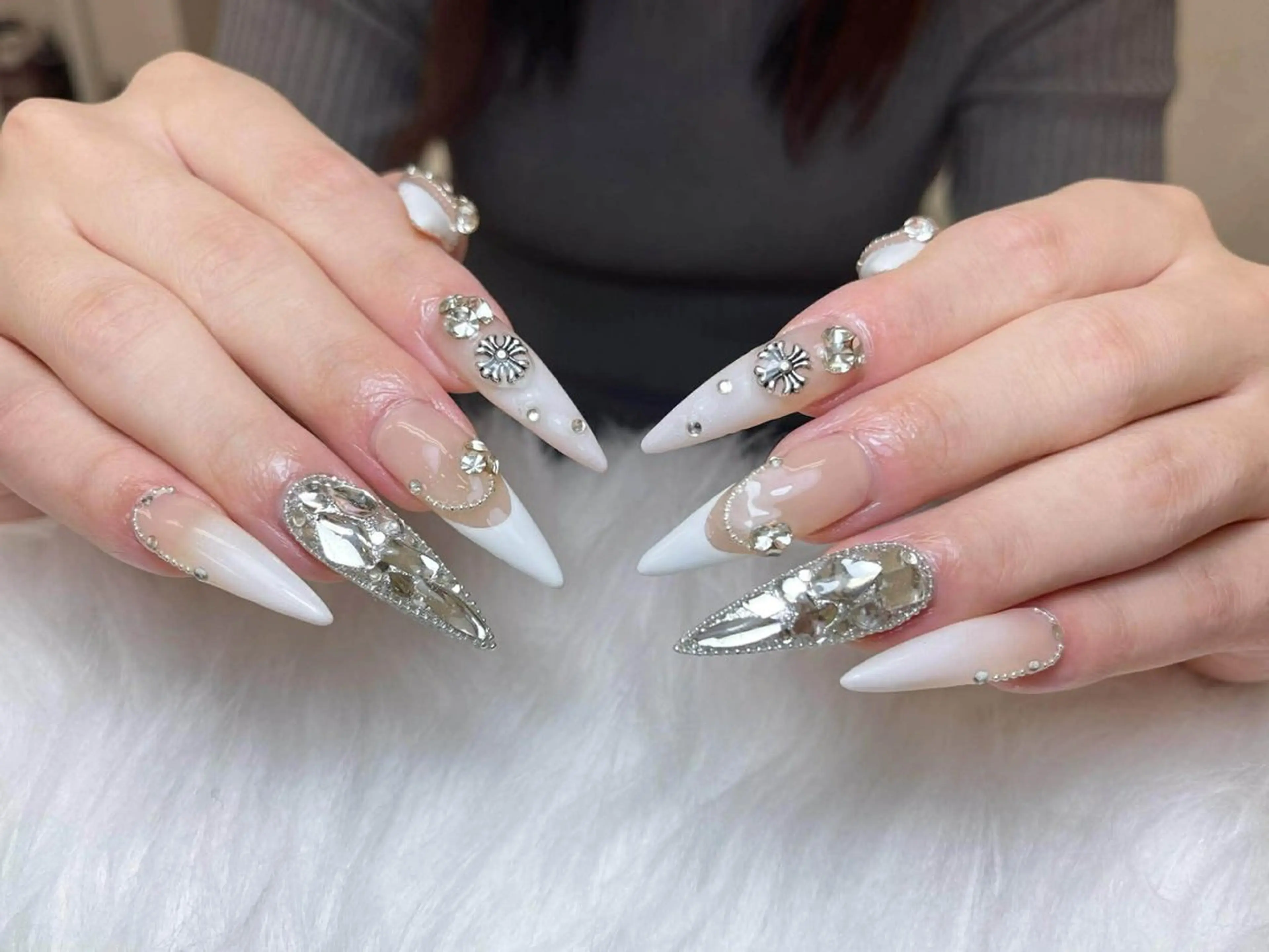 ネイル アートネイル 成人式 ジェルネイル ニュアンスネイル 夏ネイル ハンドネイル Jenn Nail Salonのネイルデザイン
