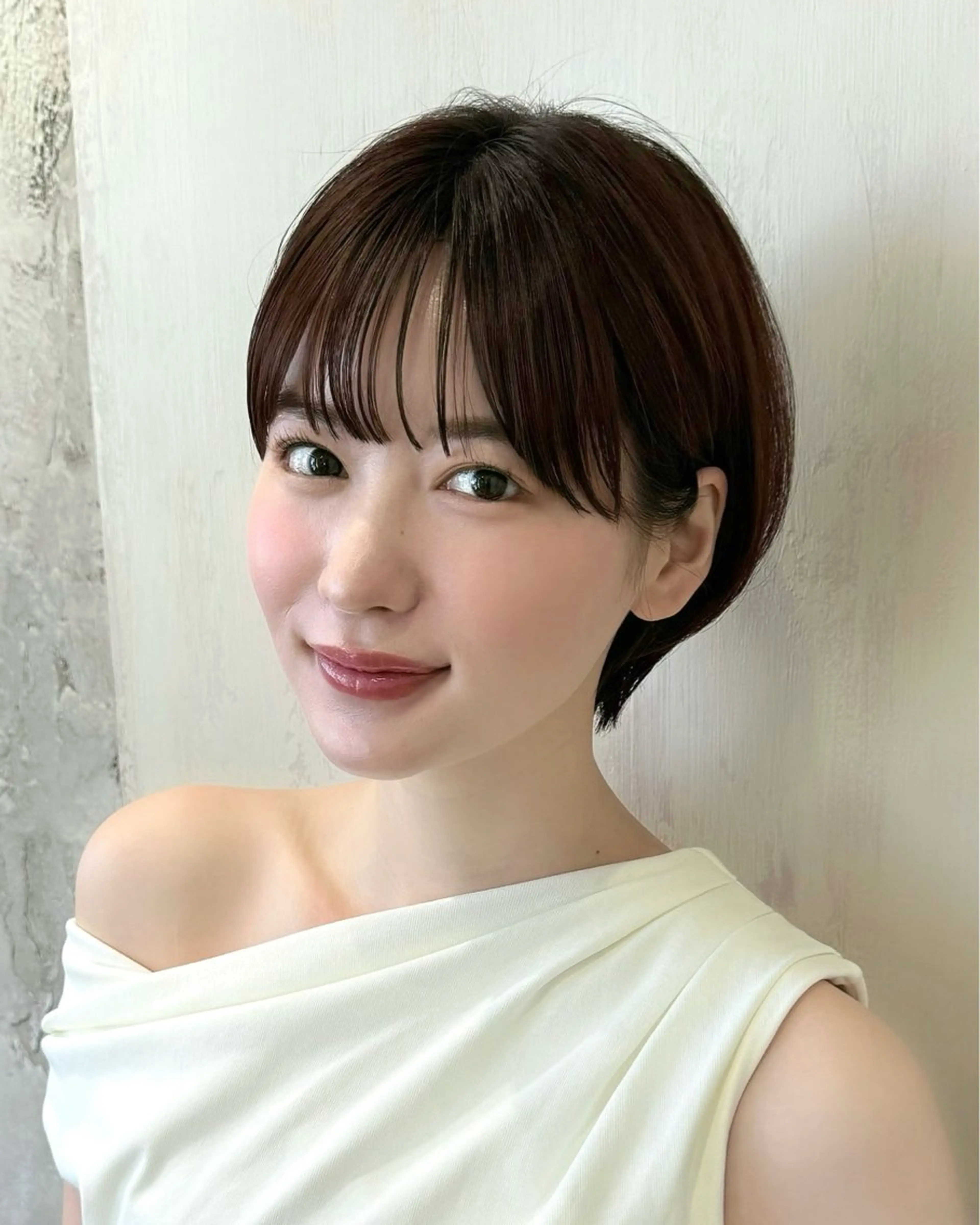 ショート カラー カット ヘアカラー トリートメント 💍新宿ショート 💍岩田莉奈のヘアスタイル