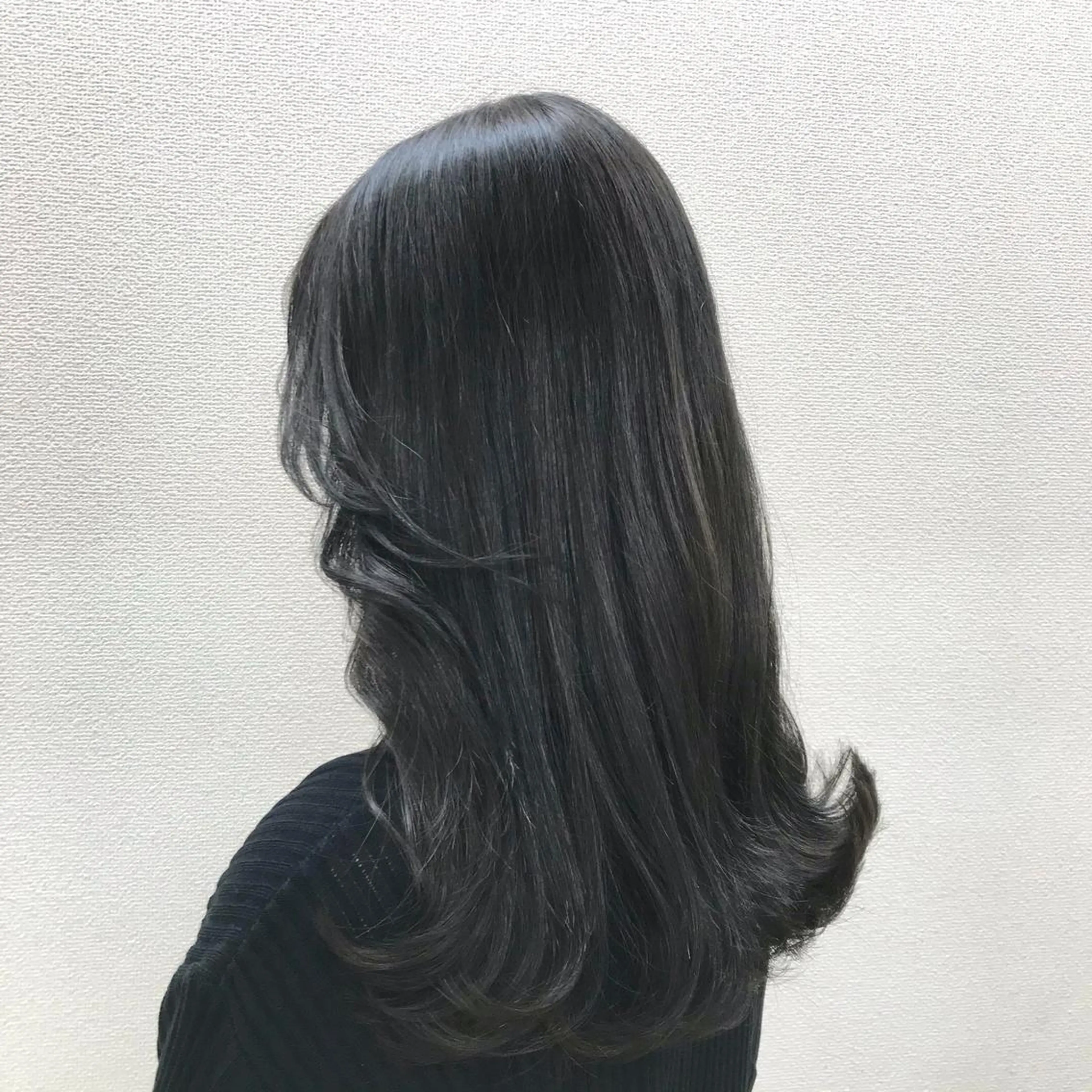 セミロング 松本平太郎美容室大宮店所属・もりたみかこ 美容師お休み中のヘアスタイル