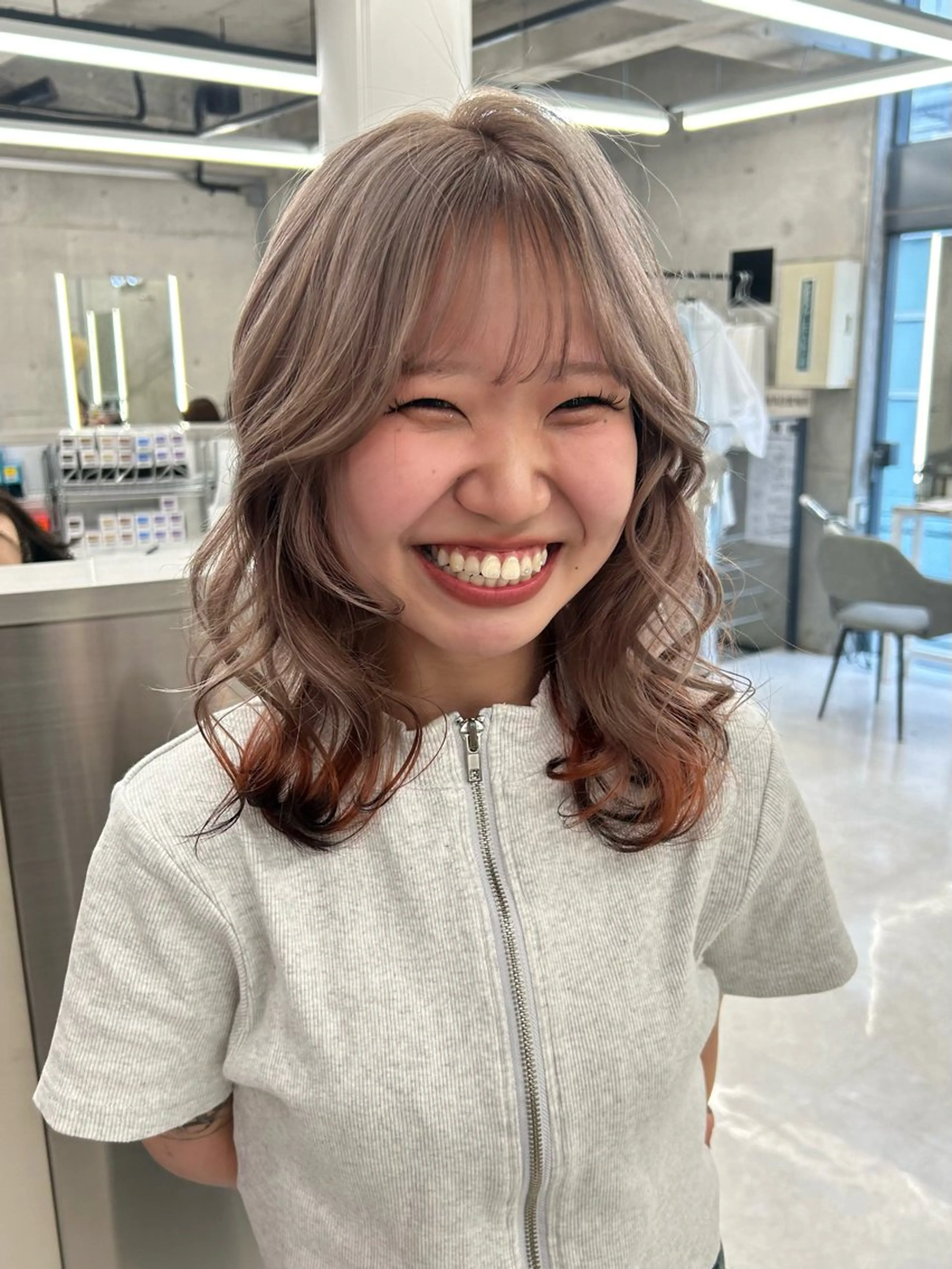 セミロング カラー ヘアカラー カラー/エクステ 🤍ルナのヘアスタイル