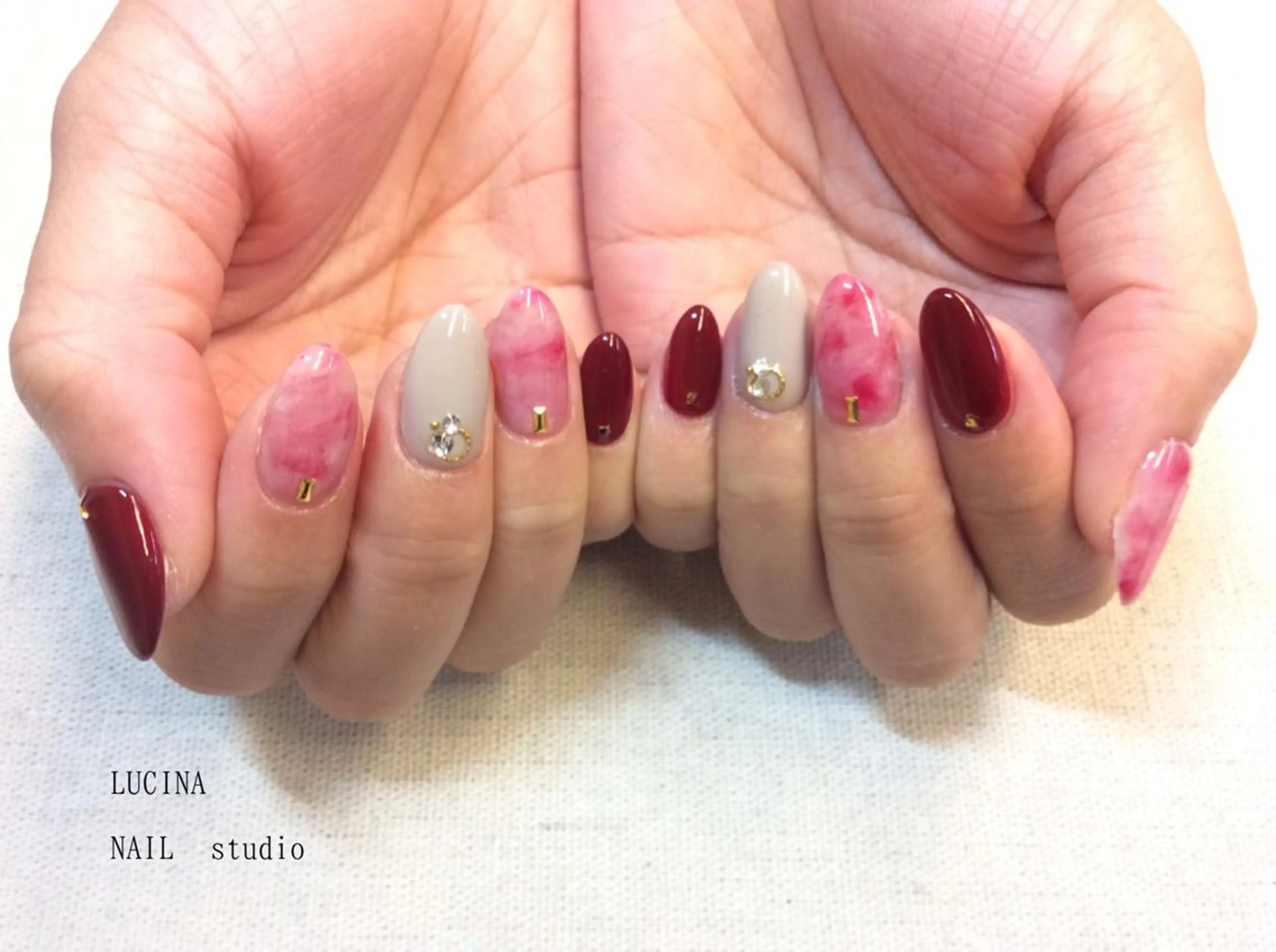ネイル 新橋 ルキナ スタッフのネイルデザイン