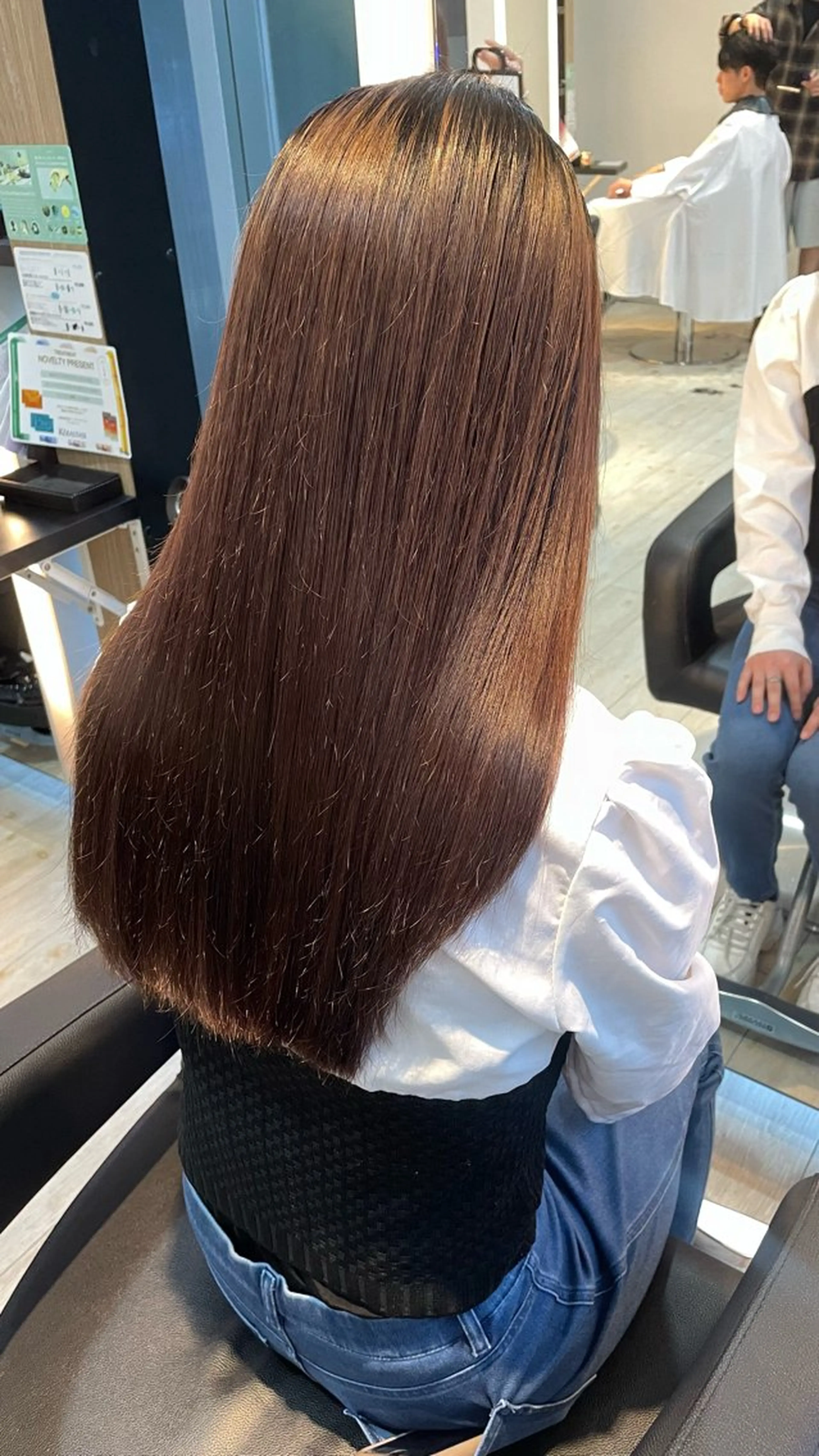 ロング カラー ヘアカラー トリートメント ブリーチ/髪質改善/ ハイトーン/暖色のヘアスタイル