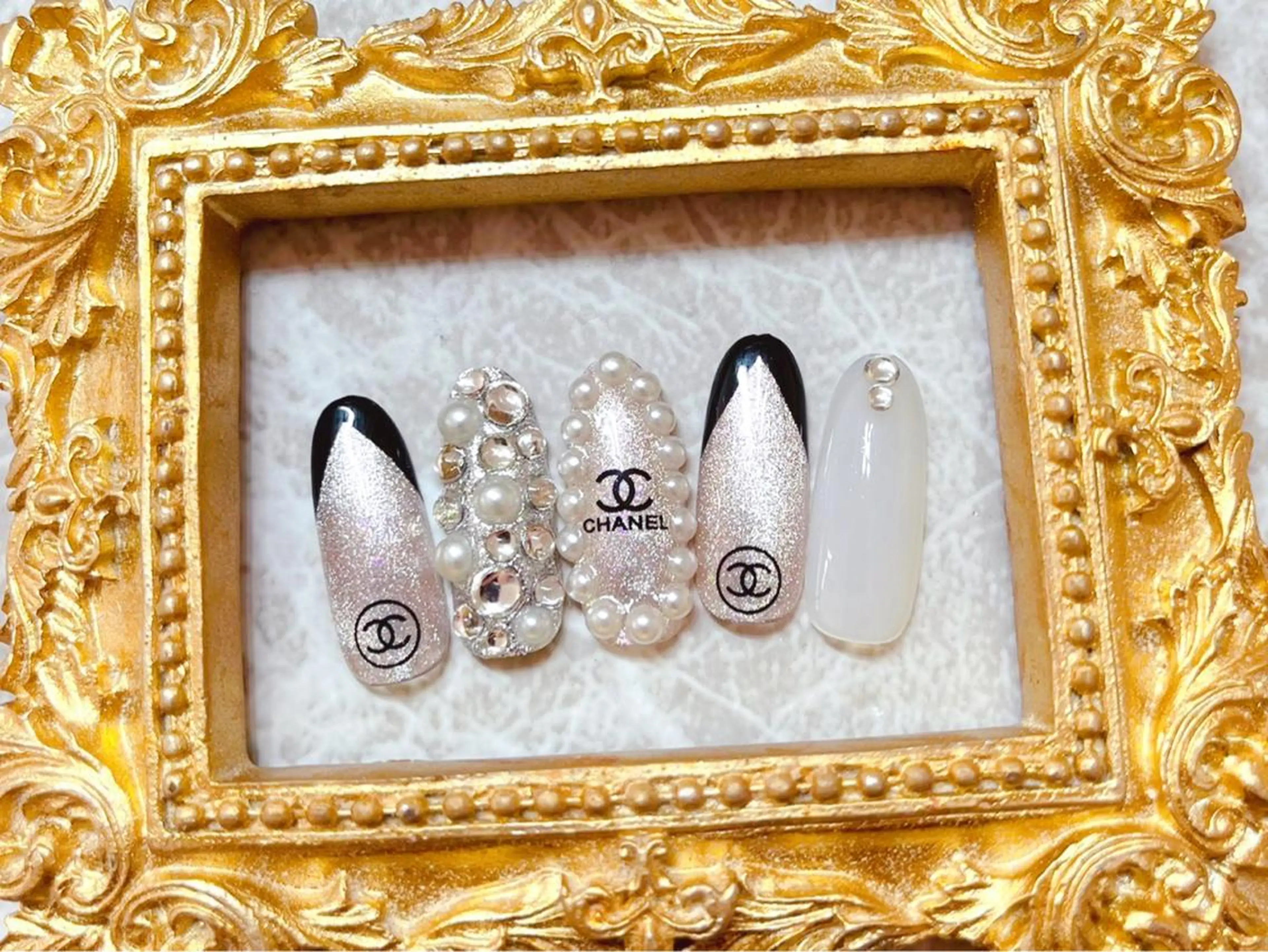 ネイル ハンドネイル マジック ミラーのネイルデザイン