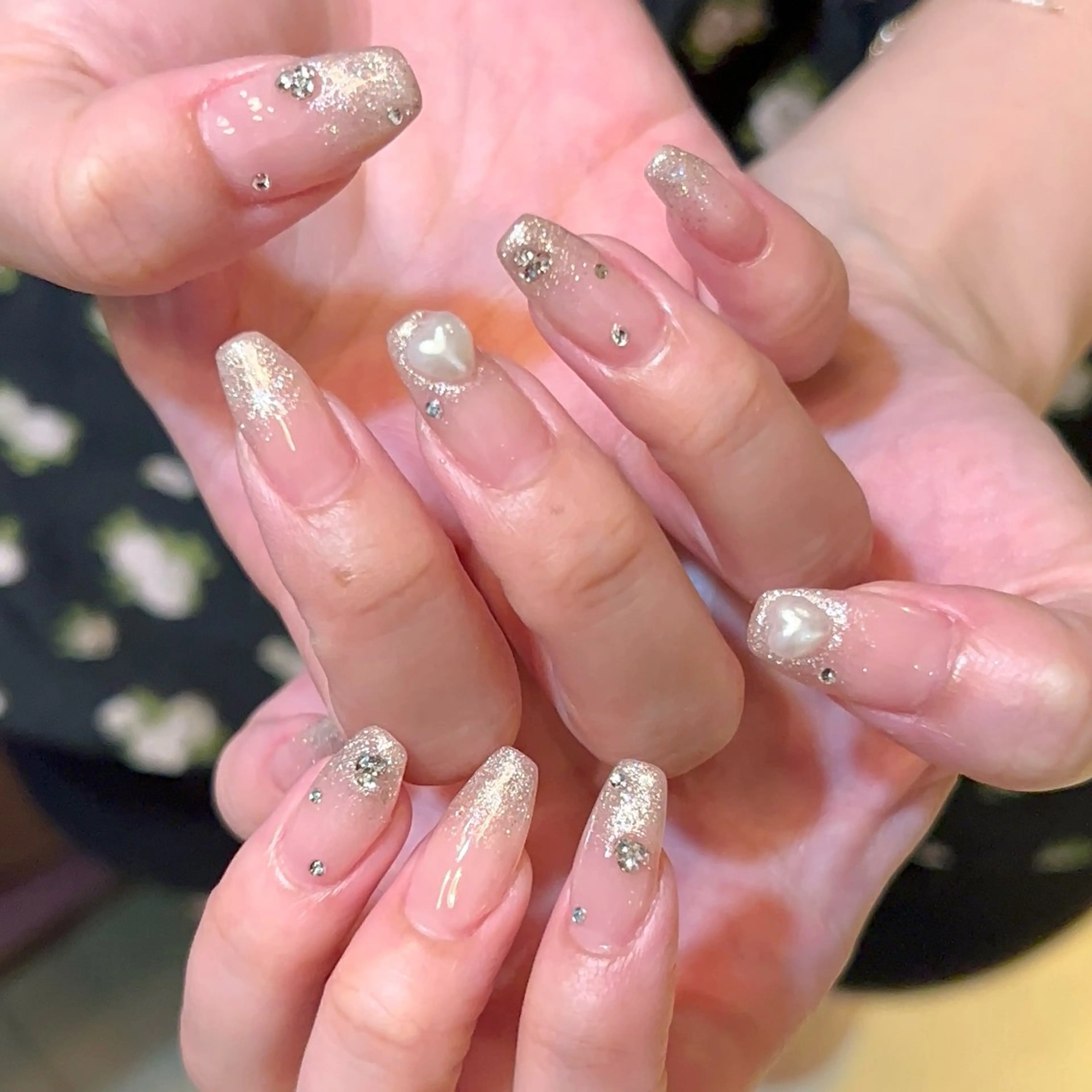 ネイル フラッシュネイル グラデーション ハンドネイル misaki🎀 coffret.のネイルデザイン