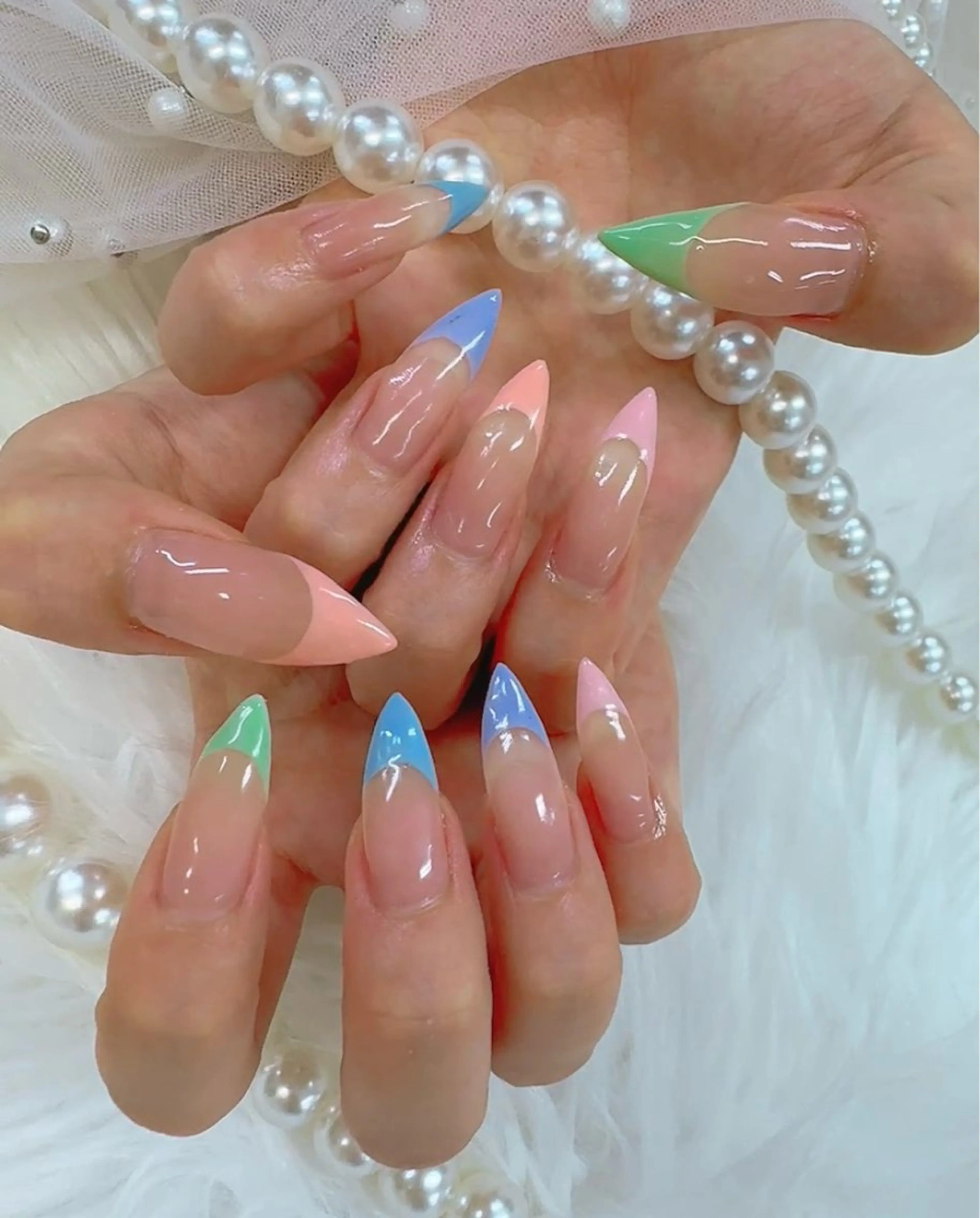 ネイル ジェルネイル キラキラネイル ロングネイル マグネットネイル ワンカラーネイル ハンドネイル Queeens nailのネイルデザイン