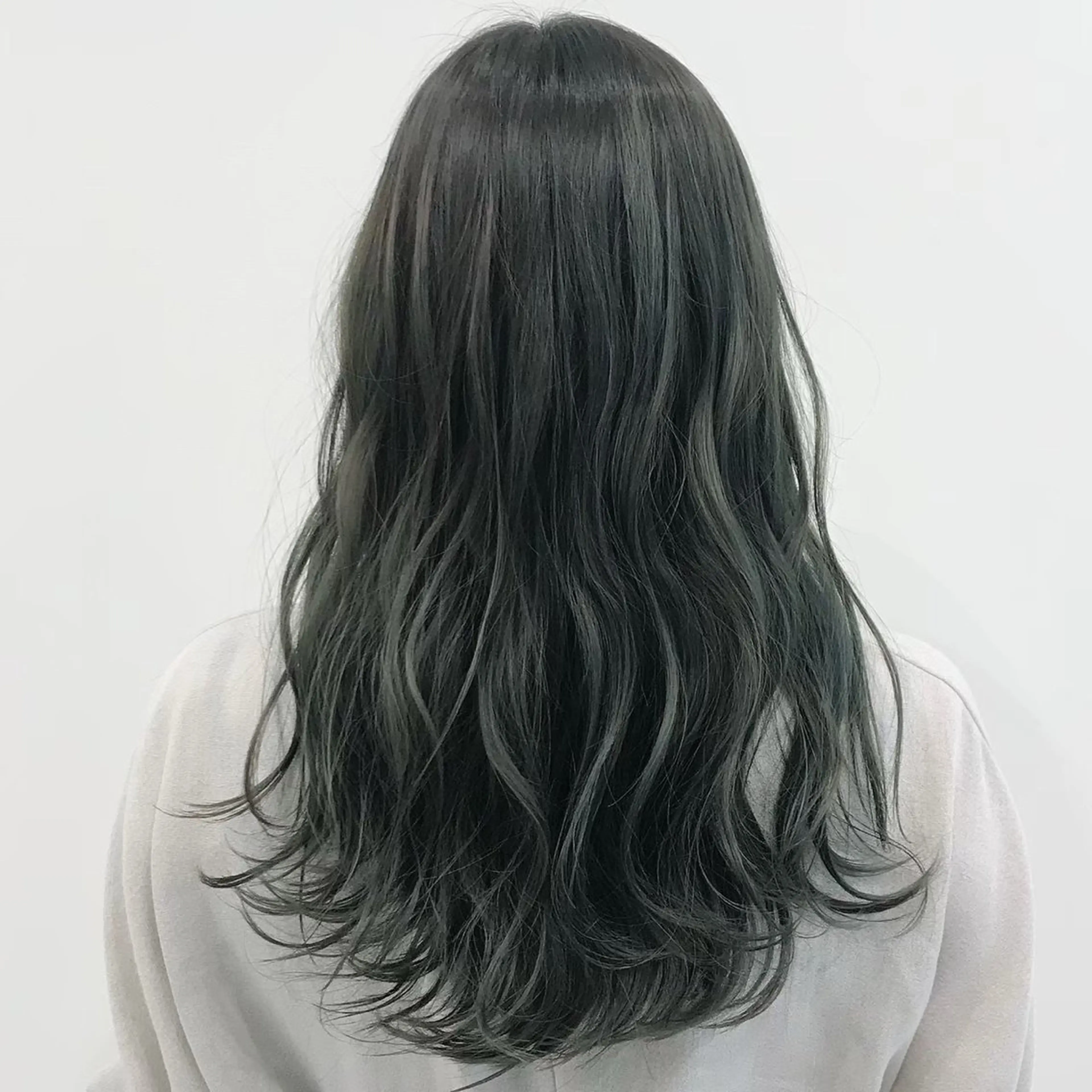 ロング Sasaki Miuのヘアスタイル