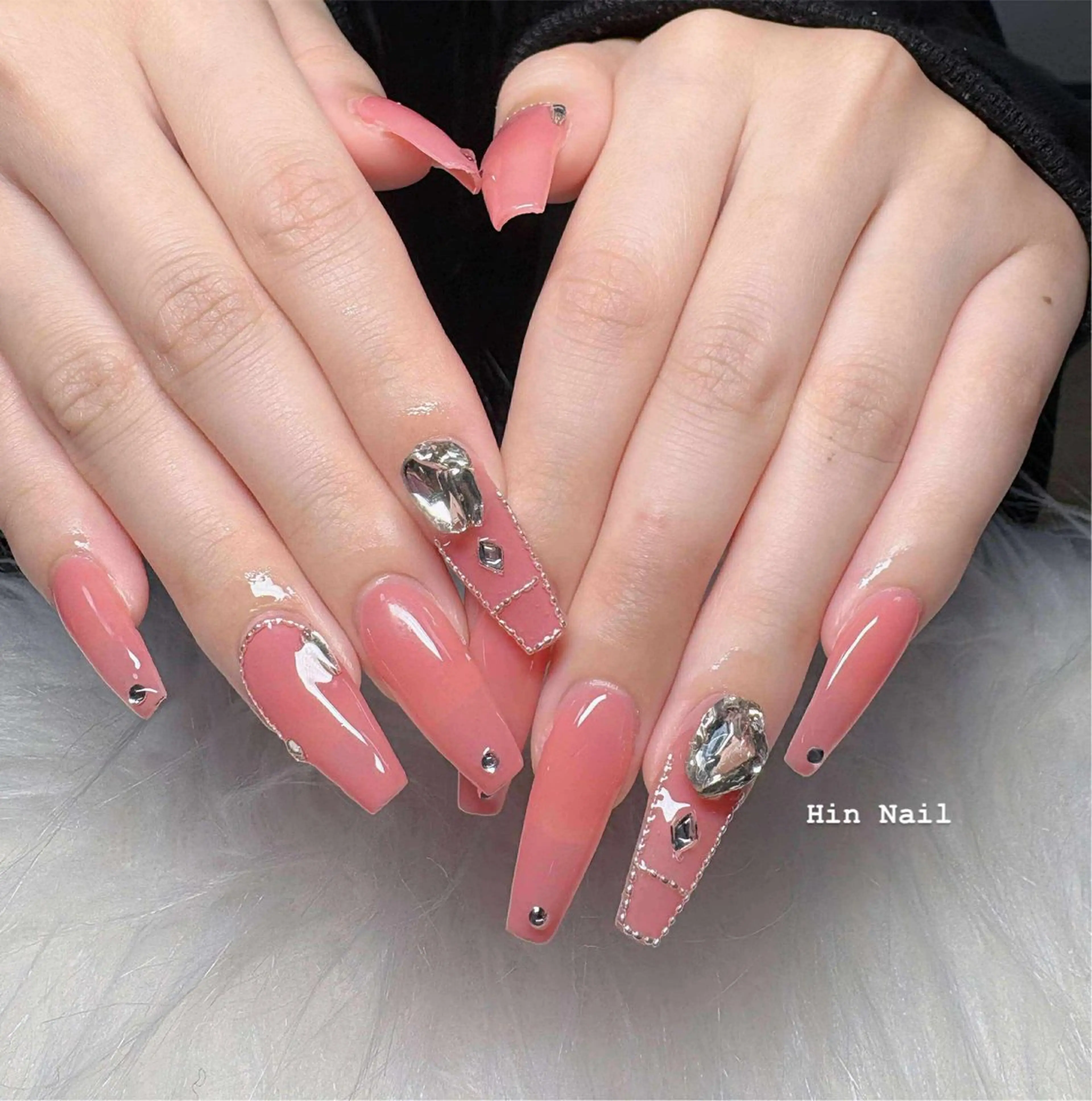 ネイル 撮影モデル Hin Nail Salonのネイルデザイン