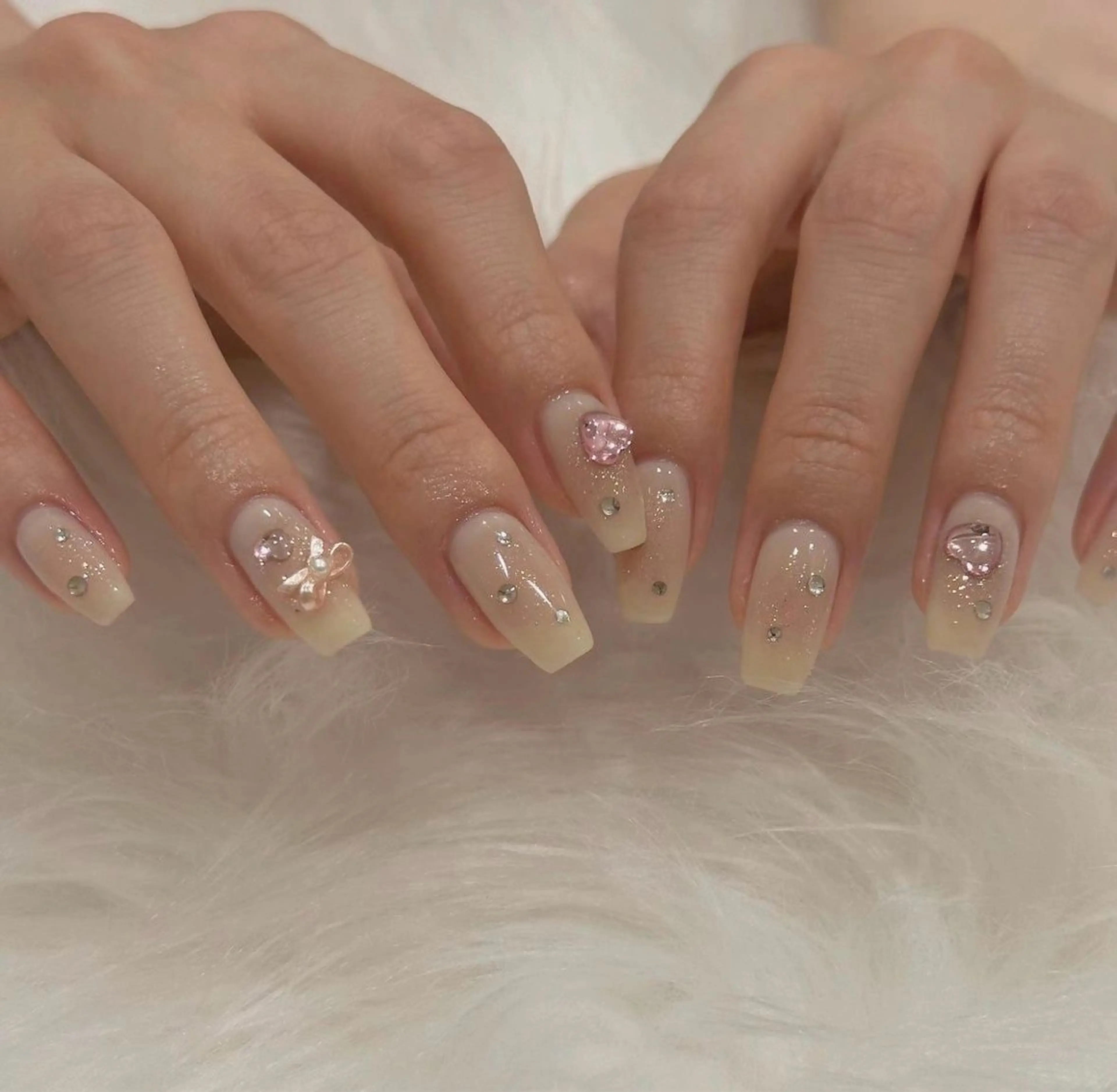 ネイル 韓国ネイル 持ち込み ニュアンスネイル ネイルチップ 冬ネイル LISA ANA.CHUOのネイルデザイン