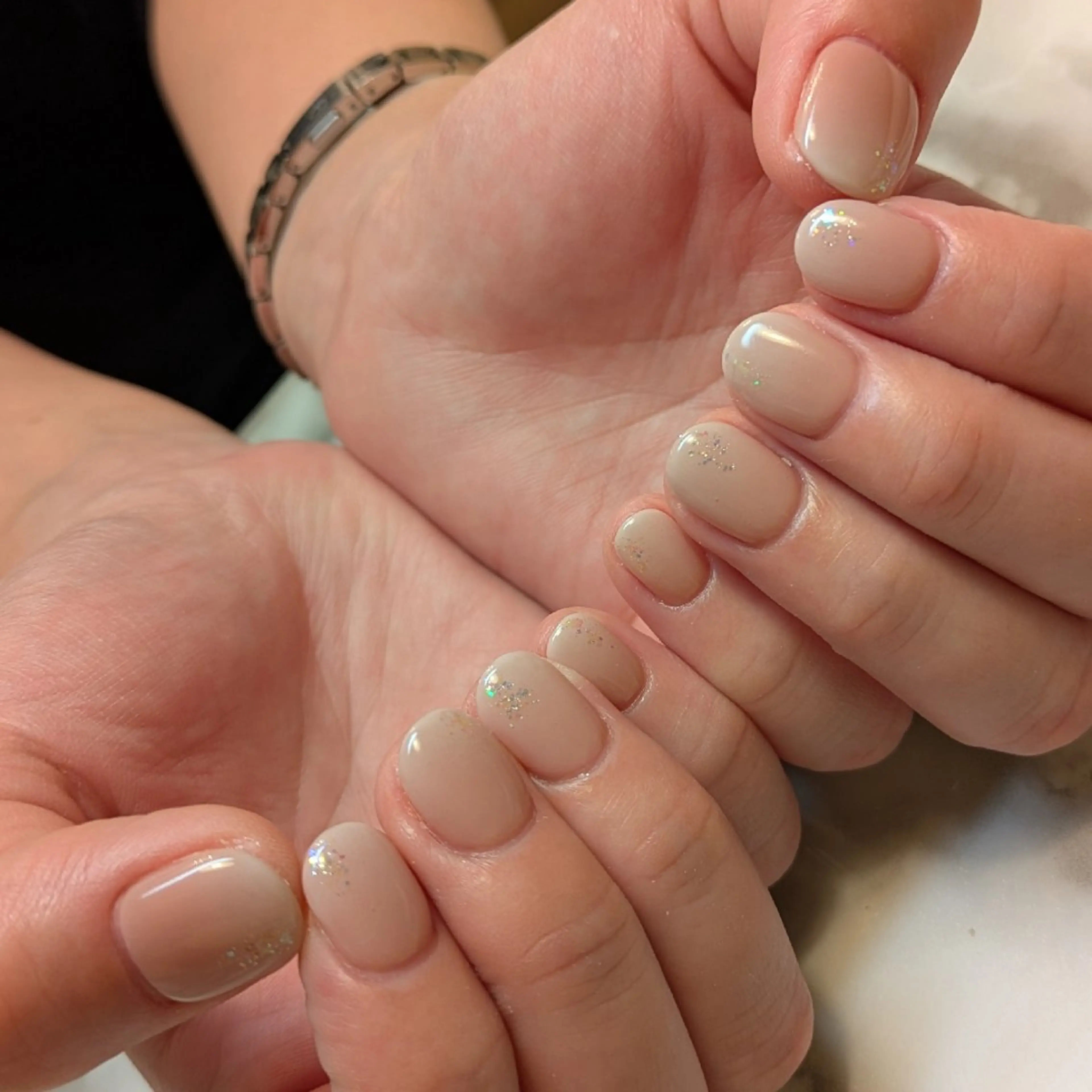 ネイル ジェヌインネイル 河内のネイルデザイン