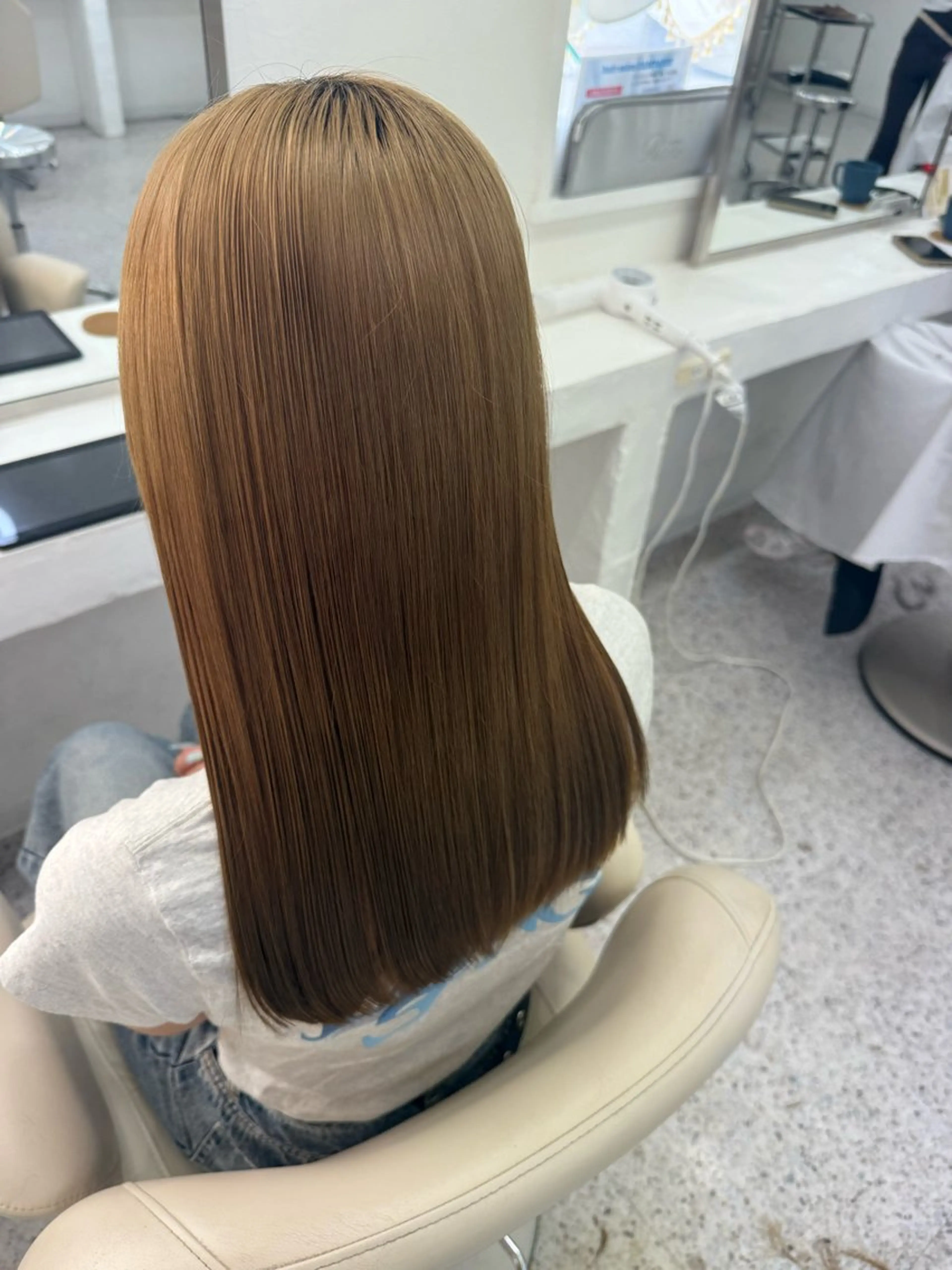 セミロング LOMARLIE/ NATUMIのヘアスタイル