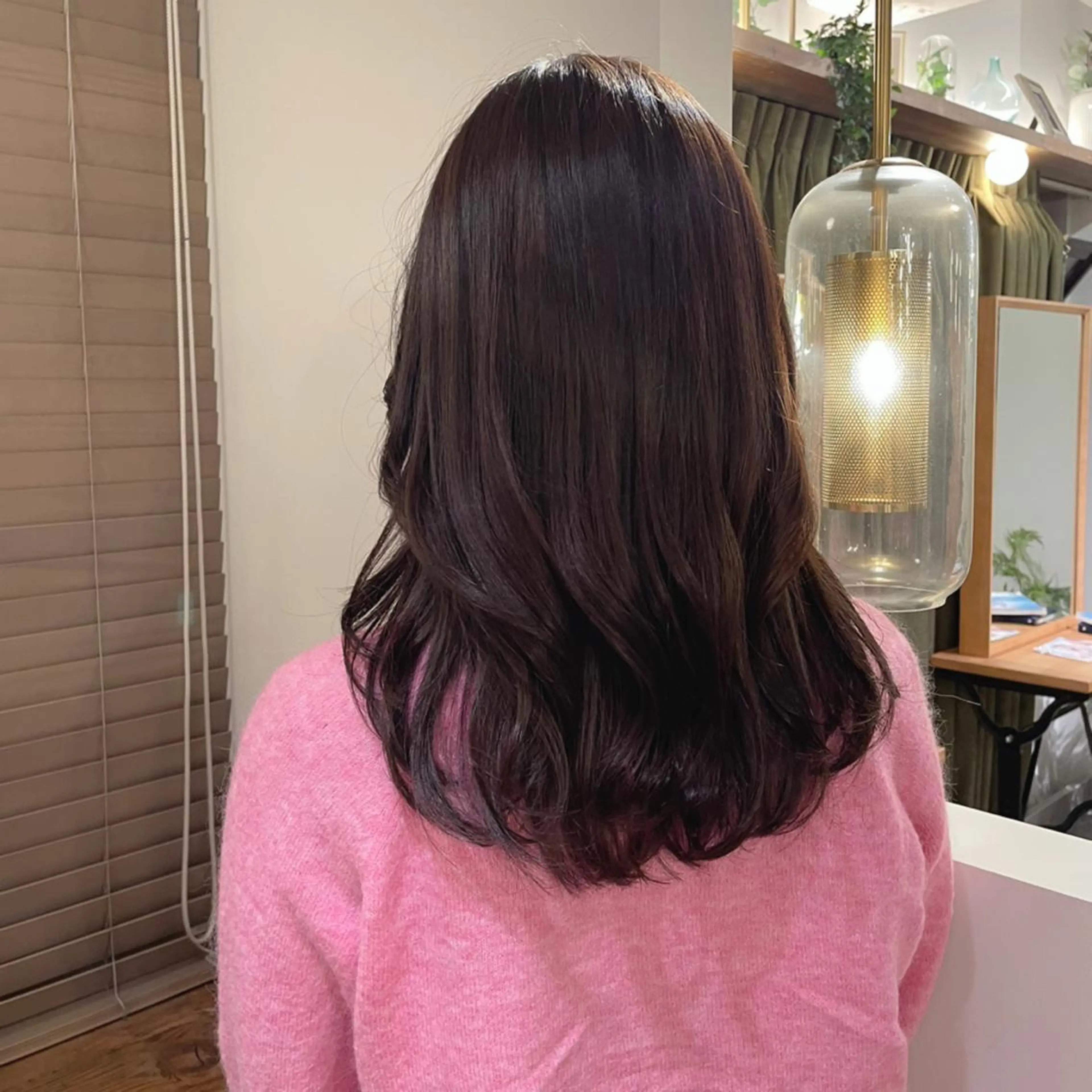 セミロング 顔まわりcut🌿 Hinakoのヘアスタイル