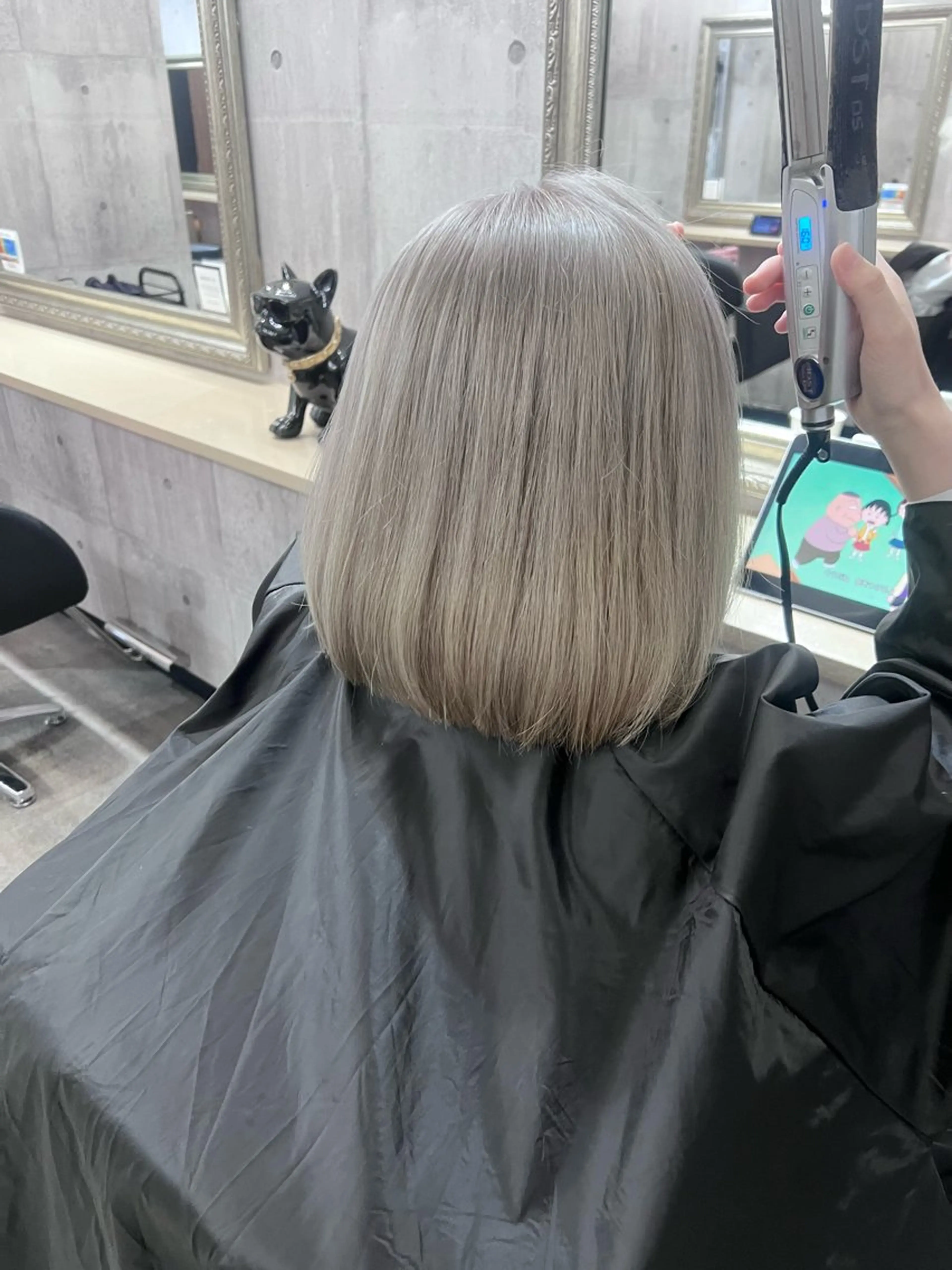 ミディアム サニーサイド大名 ダブルカラー髪質改善のヘアスタイル