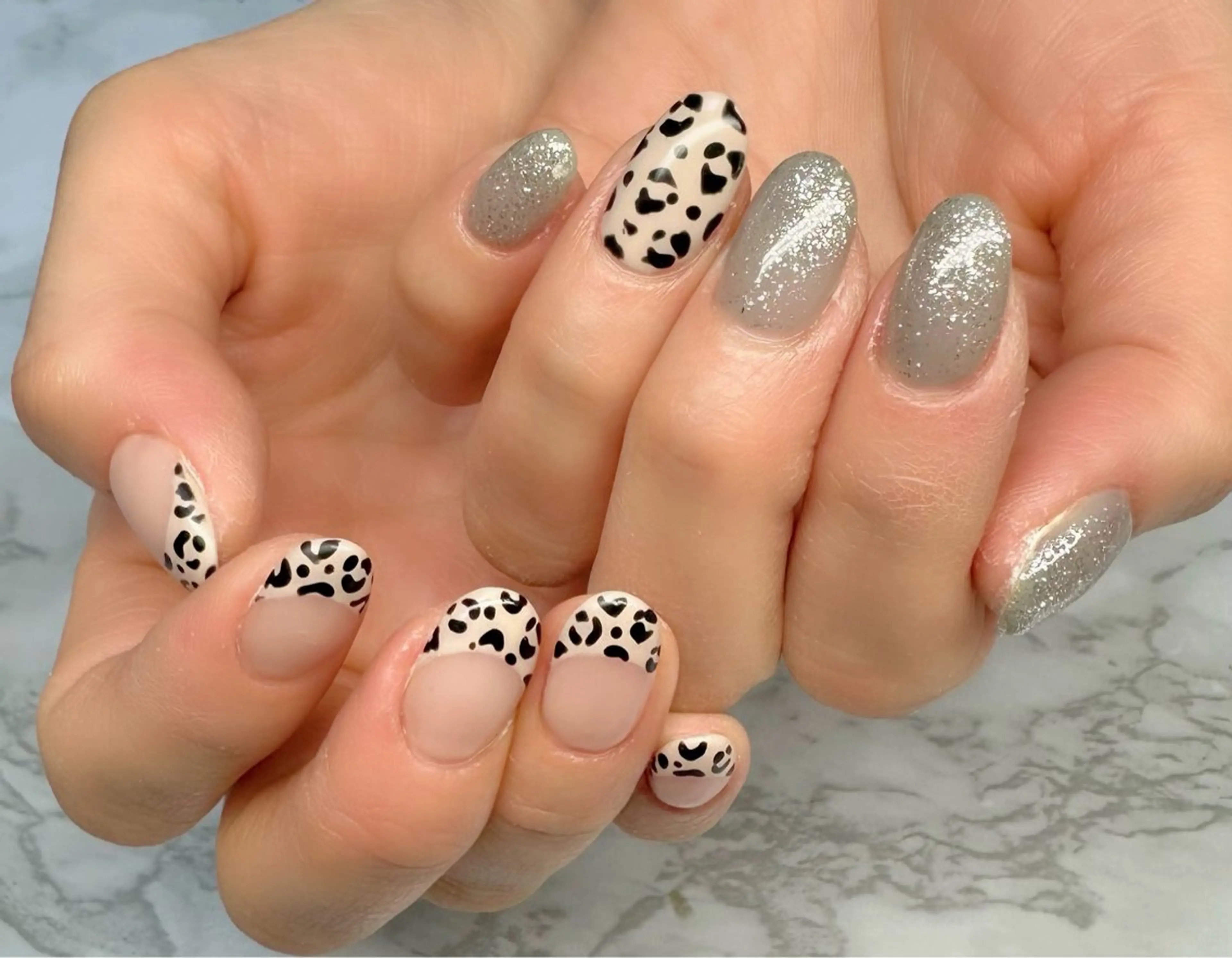 ネイル アニマル柄 アートネイル マットネイル ミラーネイル 冬ネイル M.N_ nailのネイルデザイン