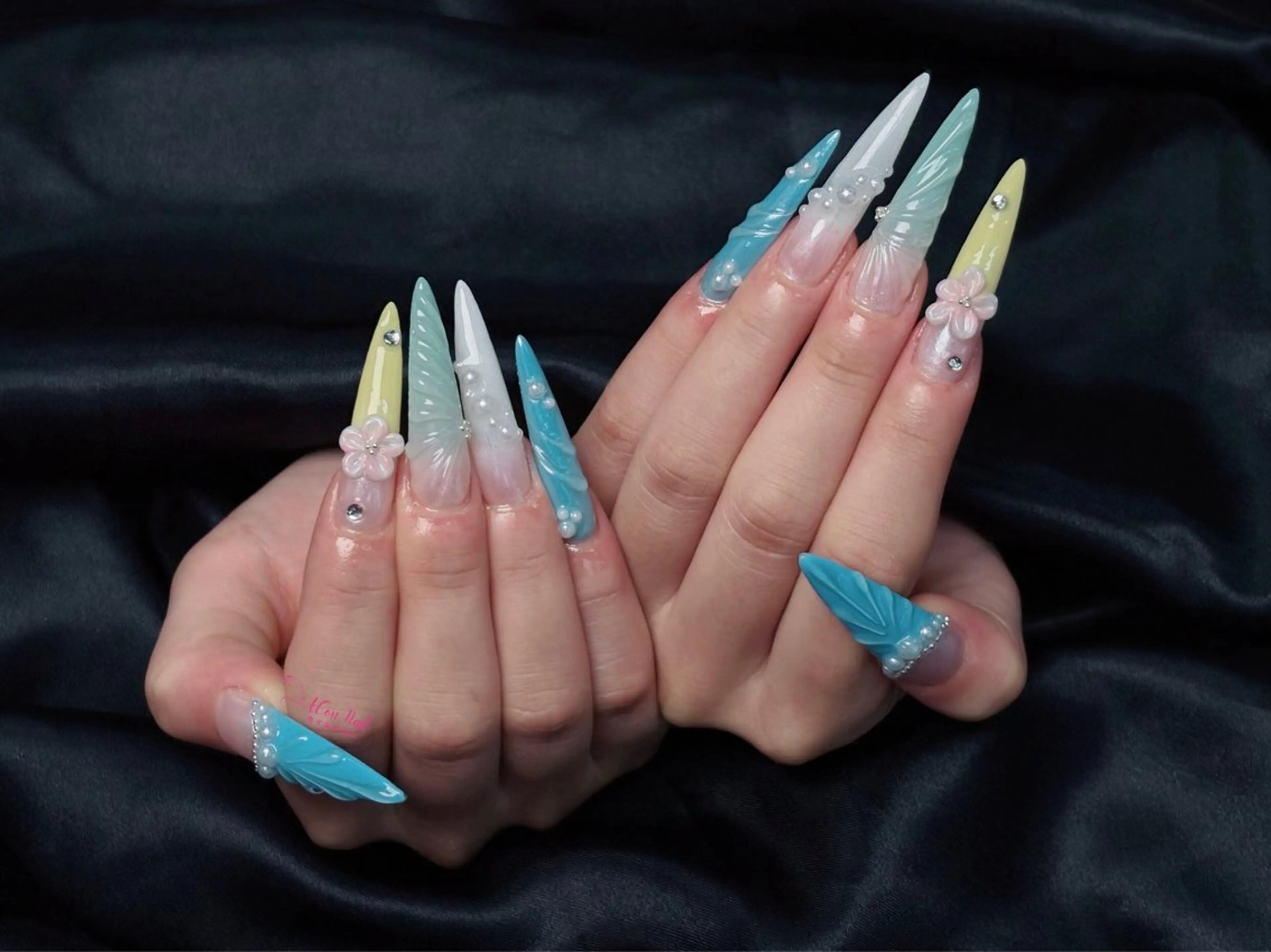 ネイル 桜ネイル 長さ出し フラワーネイル フレンチネイル ジェルネイル ハンドネイル ACon NailSalonのネイルデザイン