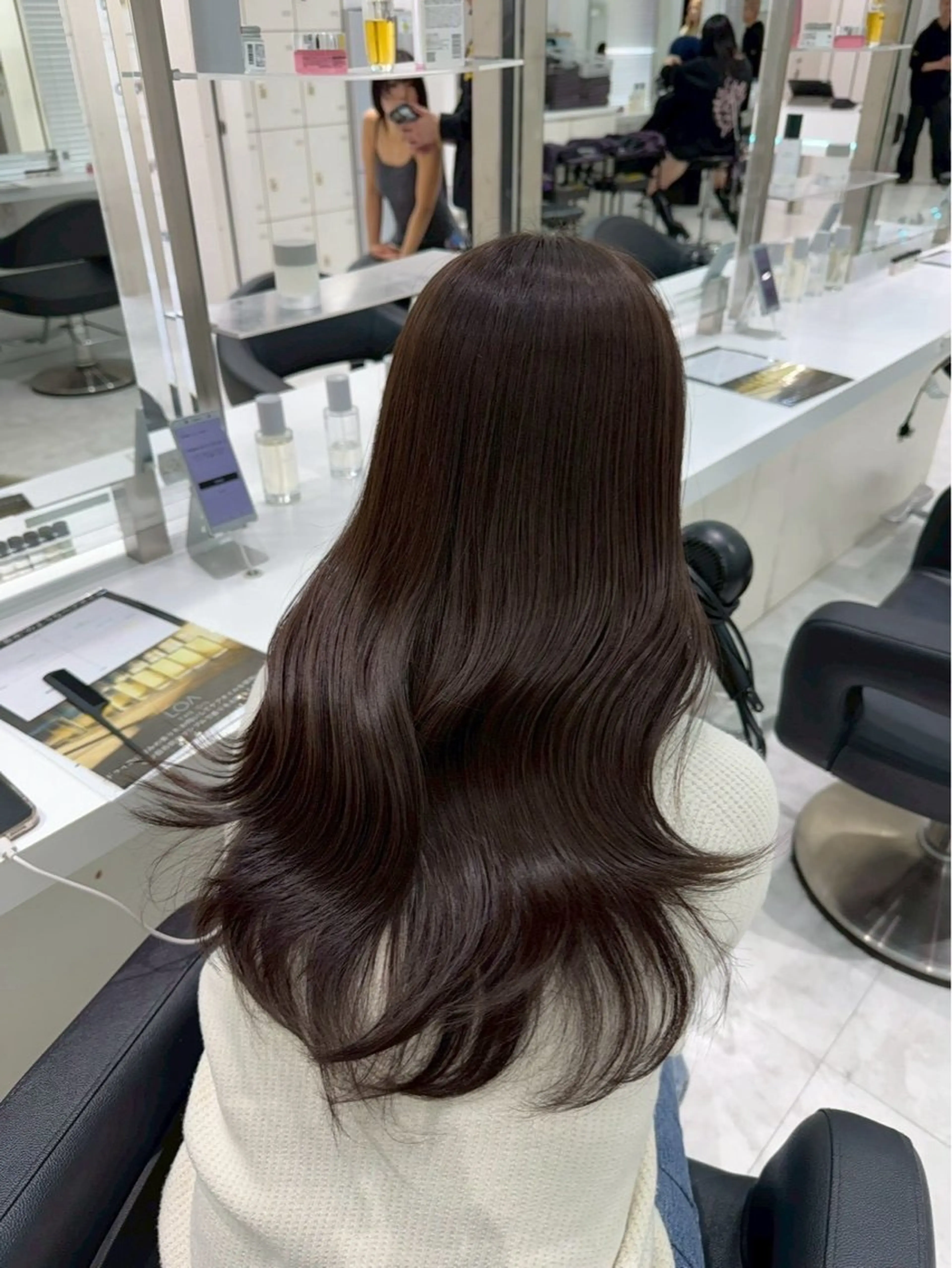 ロング カラー ヘアカラー うる艶ワンホン🖤 HINANOのヘアスタイル