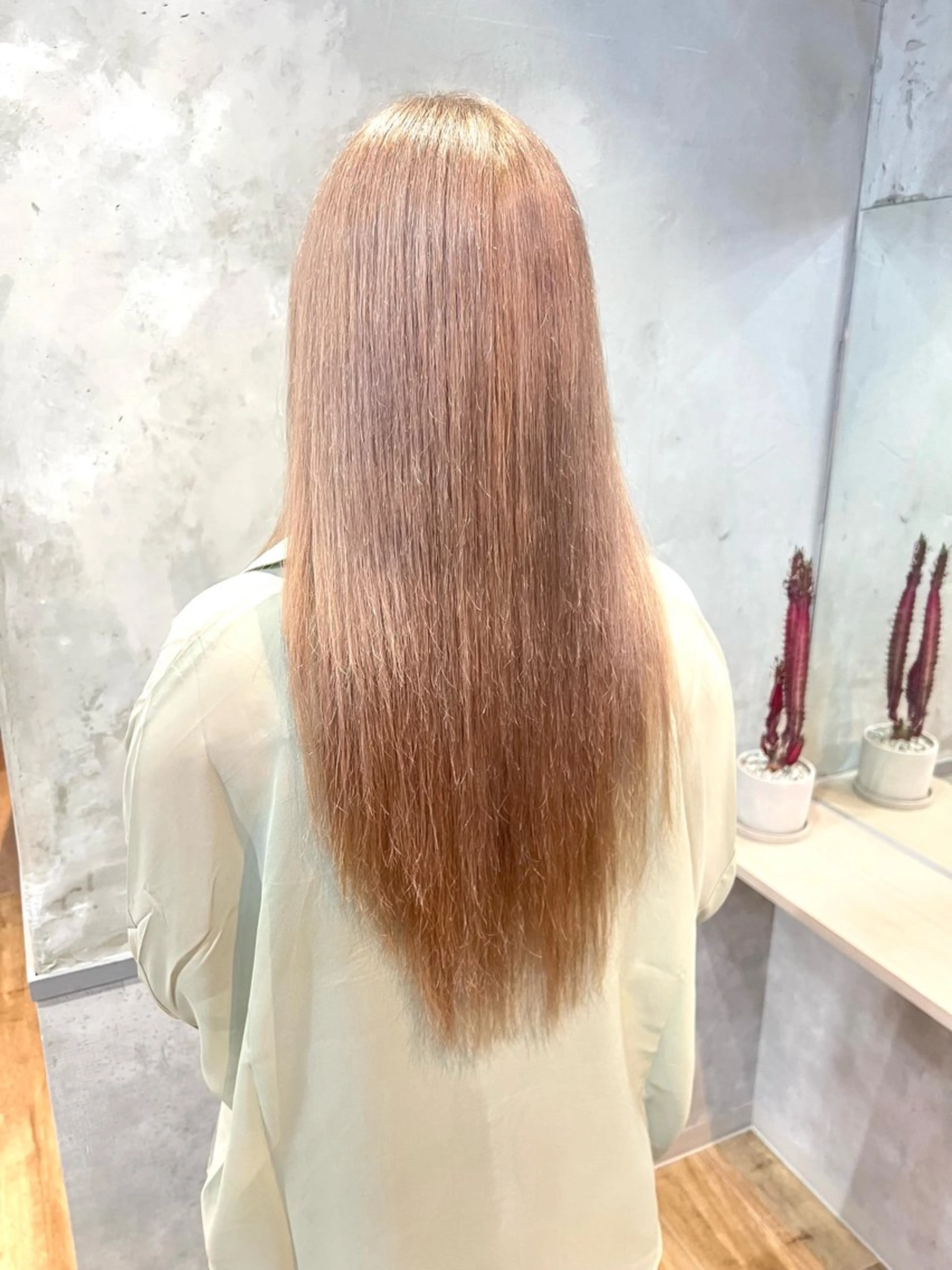 ロング カラー ヘアカラー トリートメント AIRI/難波/ ハイトーン/髪質改善のヘアスタイル