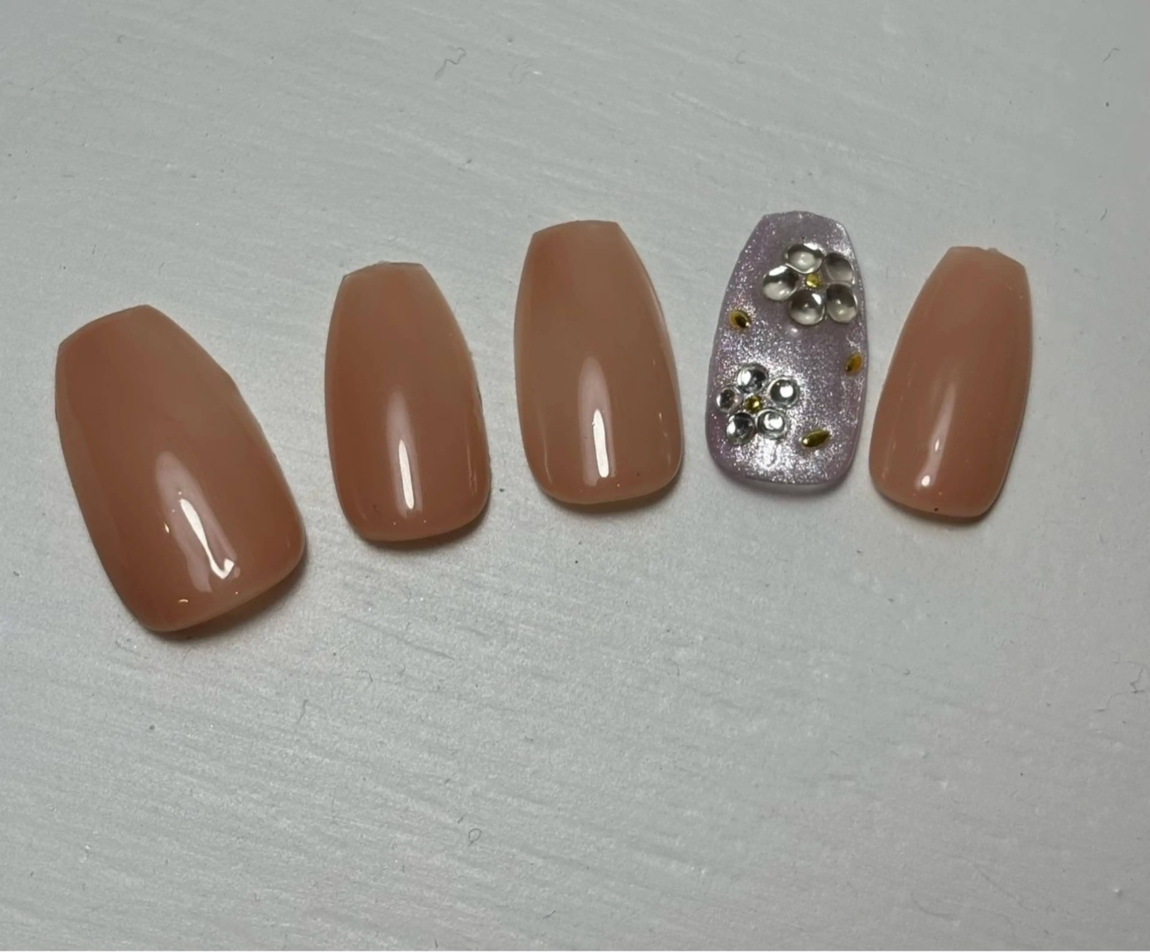 ネイル キラキラネイル マグネットネイル ストーンネイル SUI nailのネイルデザイン