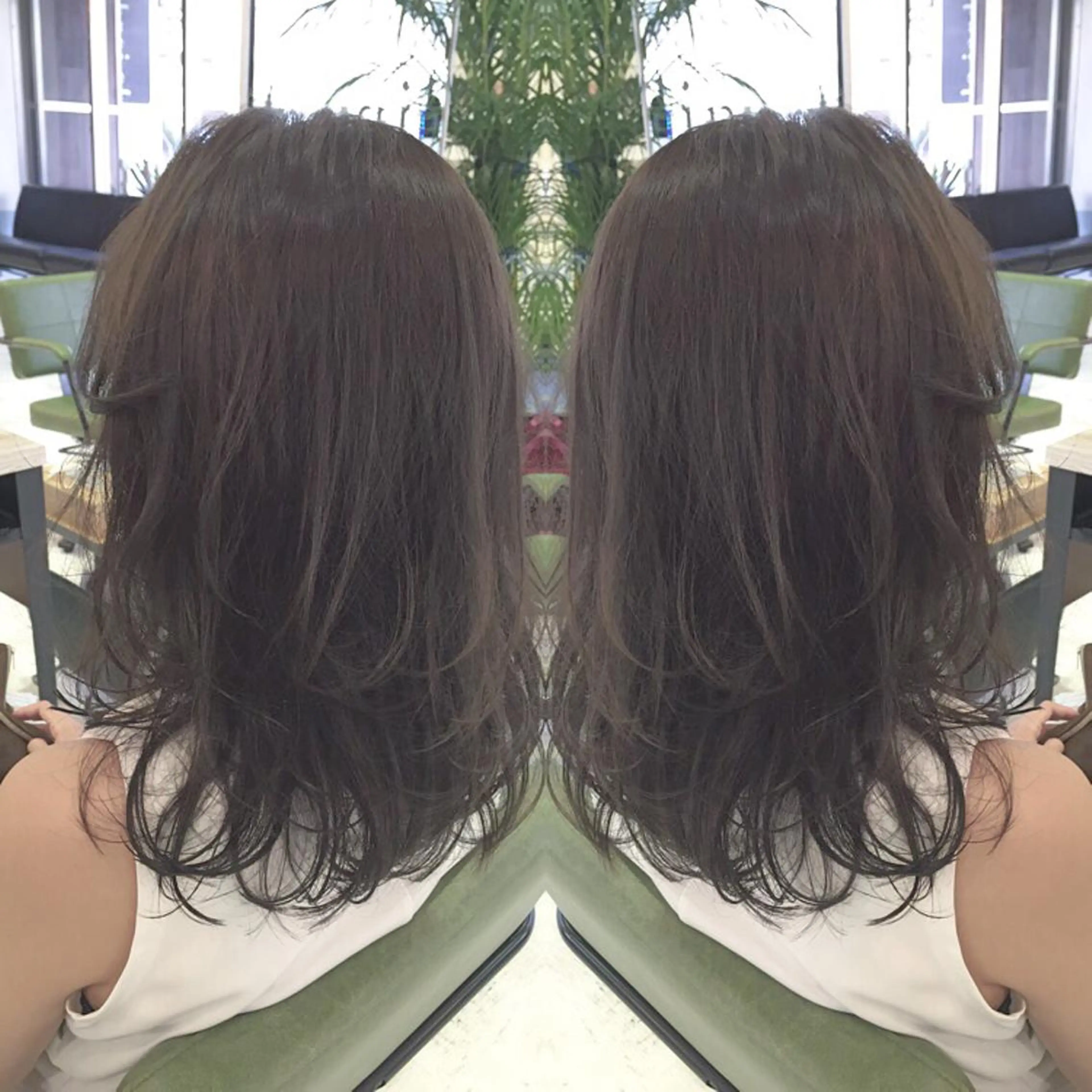 ミディアム セミロング カラー グレージュ イルミナカラー 青木 茂樹⭐️ 透明感カラーのヘアスタイル