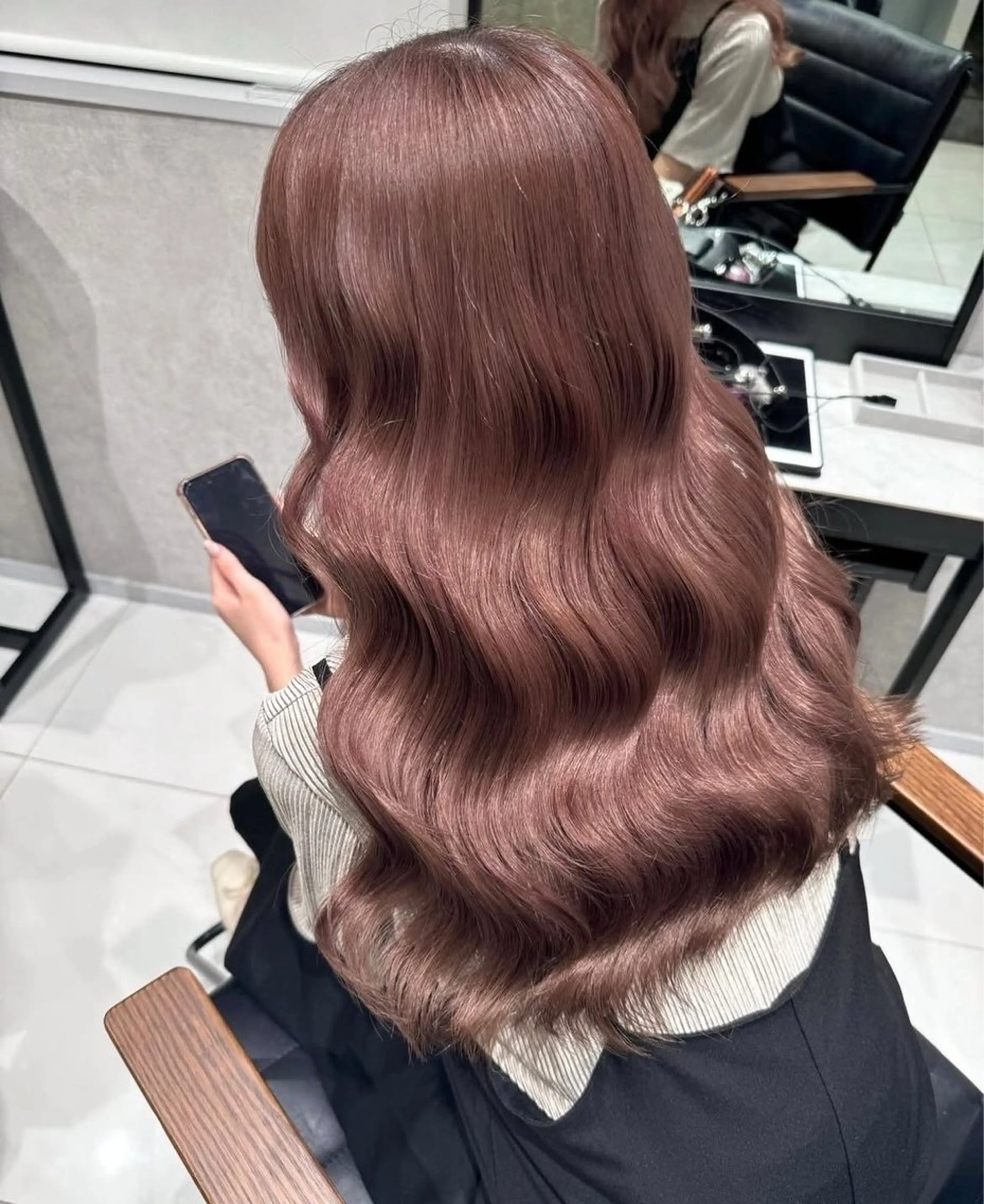 カラー 🌷韓国顔周りカット ×艶カラーaki🌷のヘアスタイル