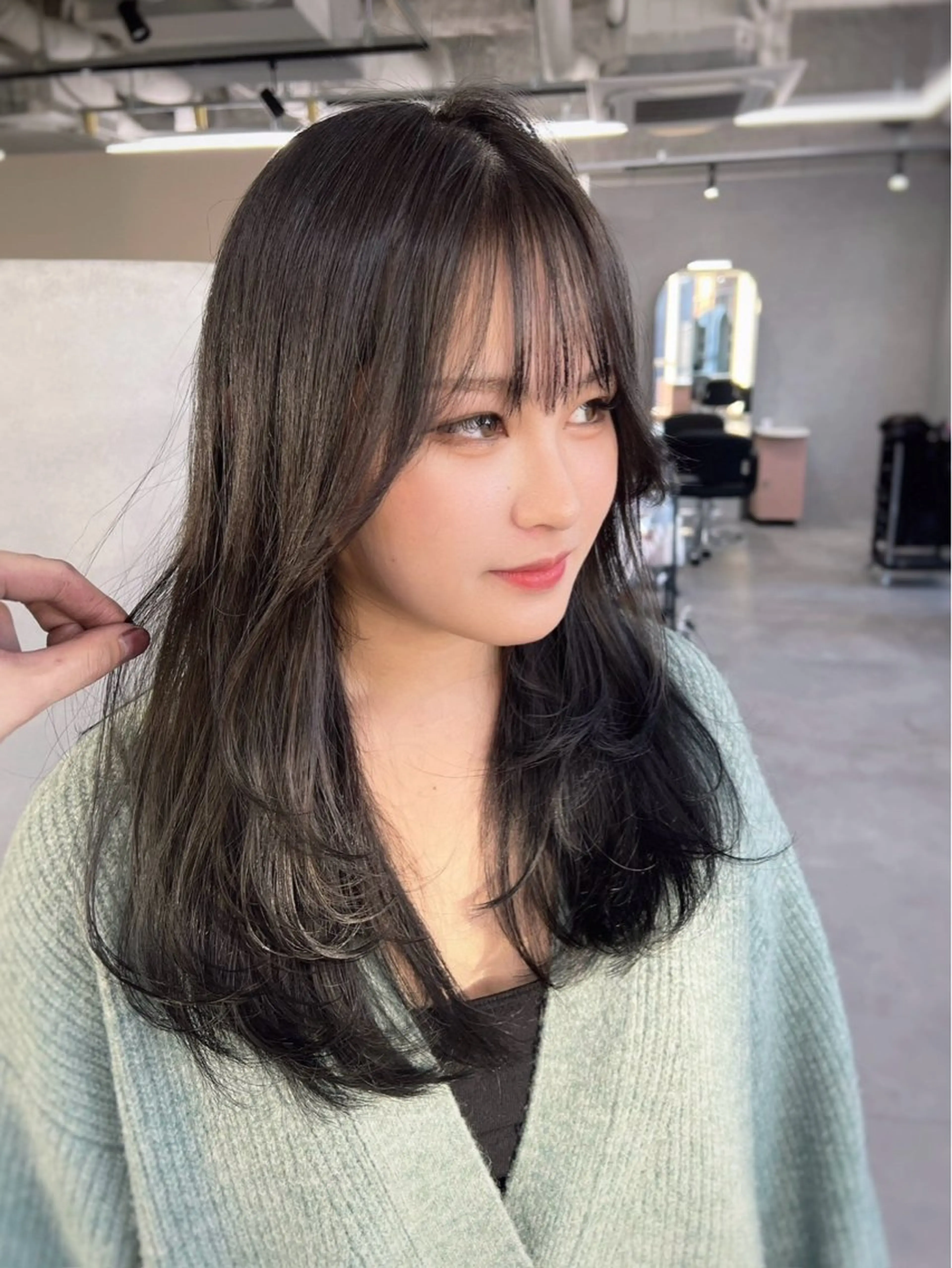 セミロング カラー カット 韓国風スタイル 北田陸斗のヘアスタイル