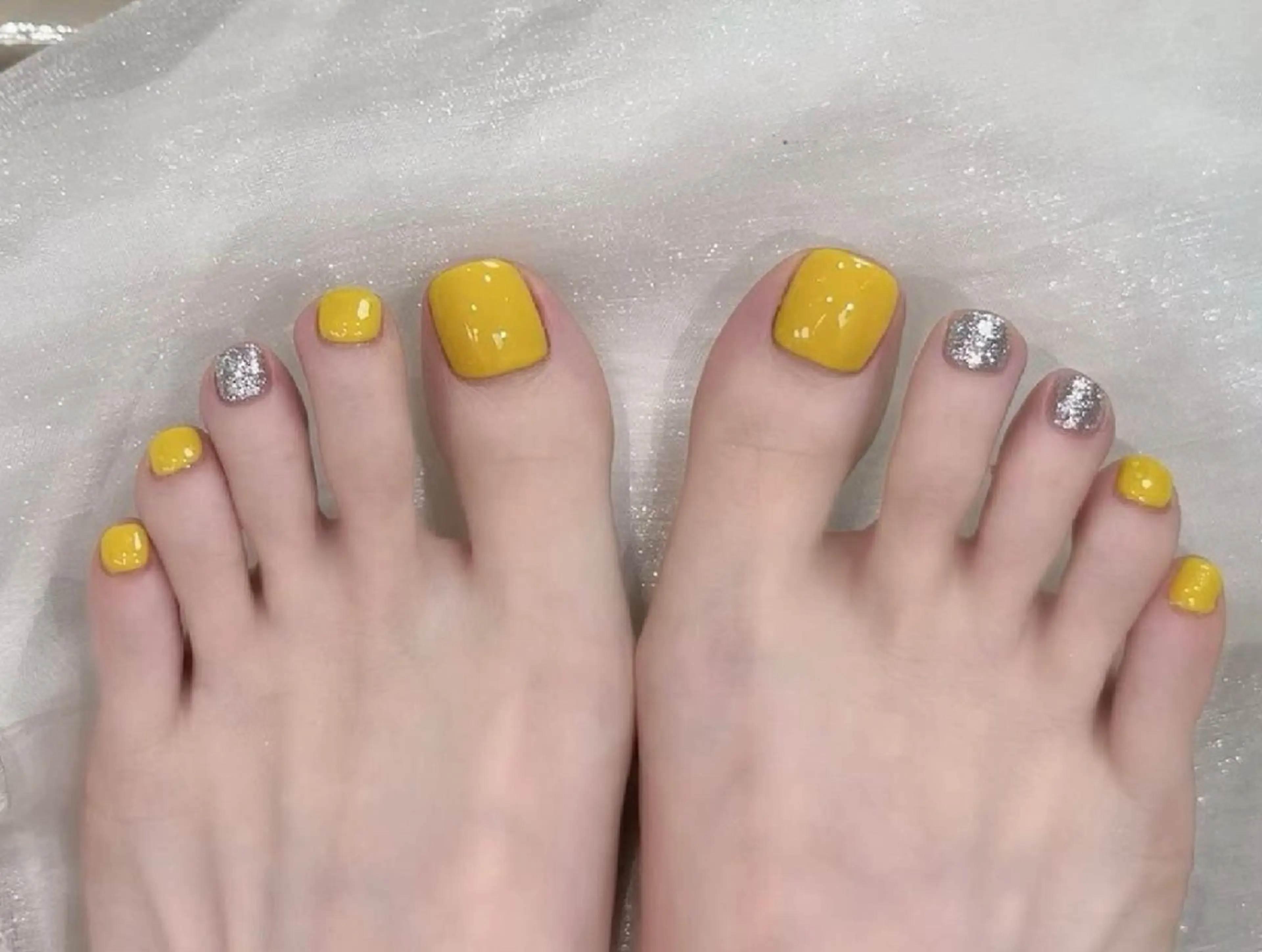 ネイル 小島 阿佑美のネイルデザイン