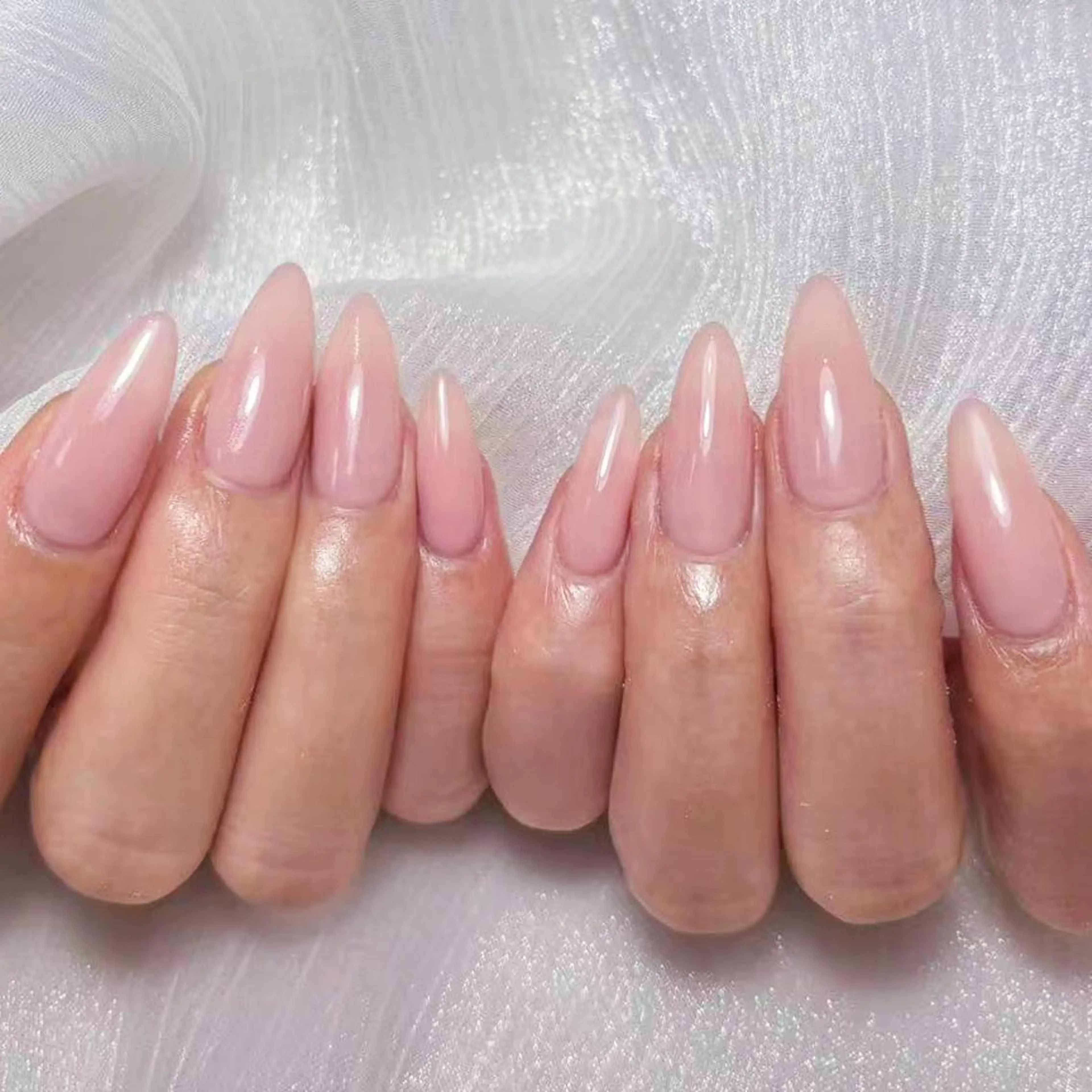 ネイル アートネイル オーロラネイル ガーリー キラキラネイル 韓国ネイル Leah 💅のネイルデザイン