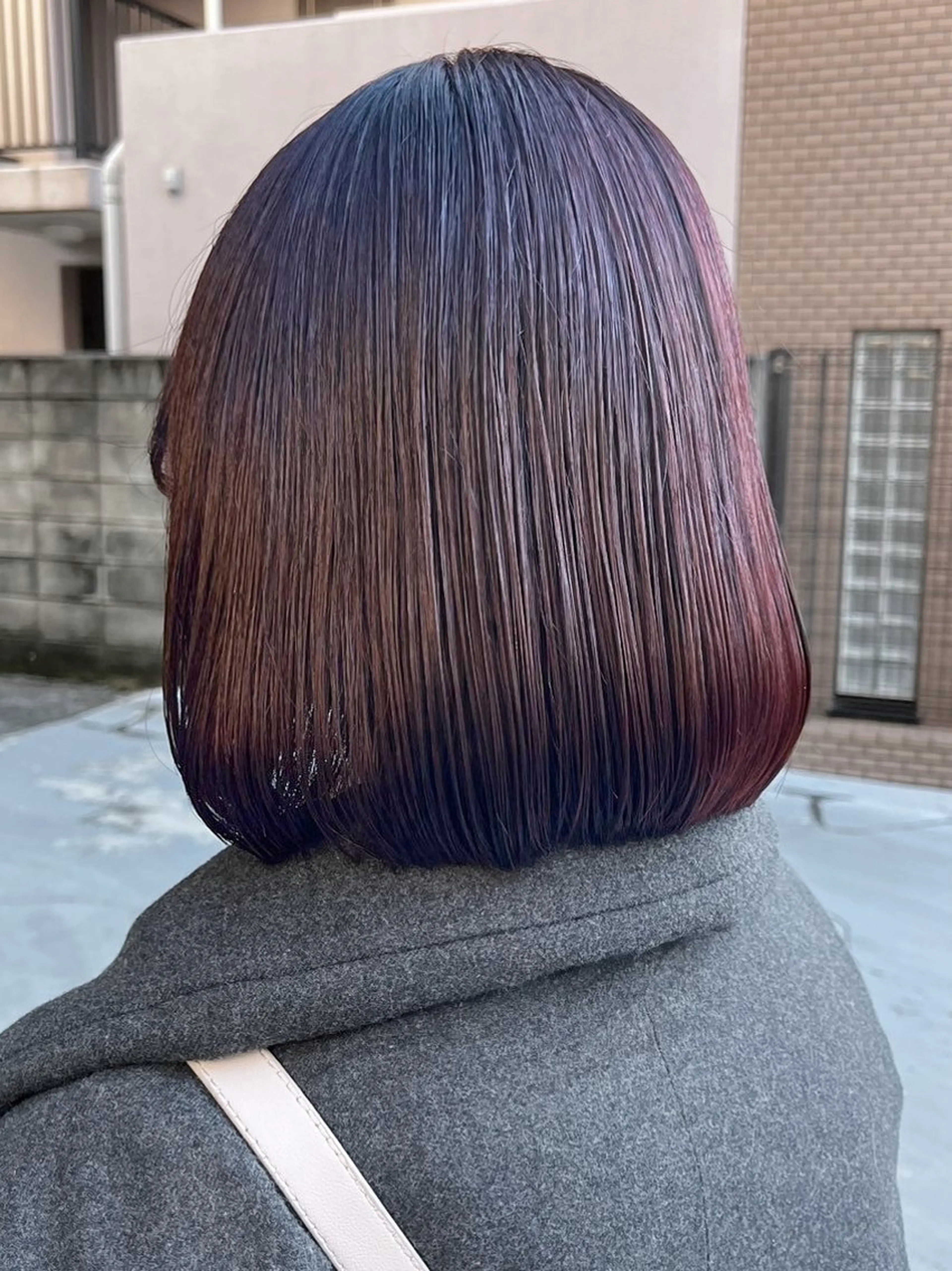 ミディアム カラー バレイヤージュ ブリーチ ボルドーカラー ケアブリーチ イヤリングカラー ヘアカラー ハイトーン/韓国風/ 艶髪/吉祥寺のヘアスタイル