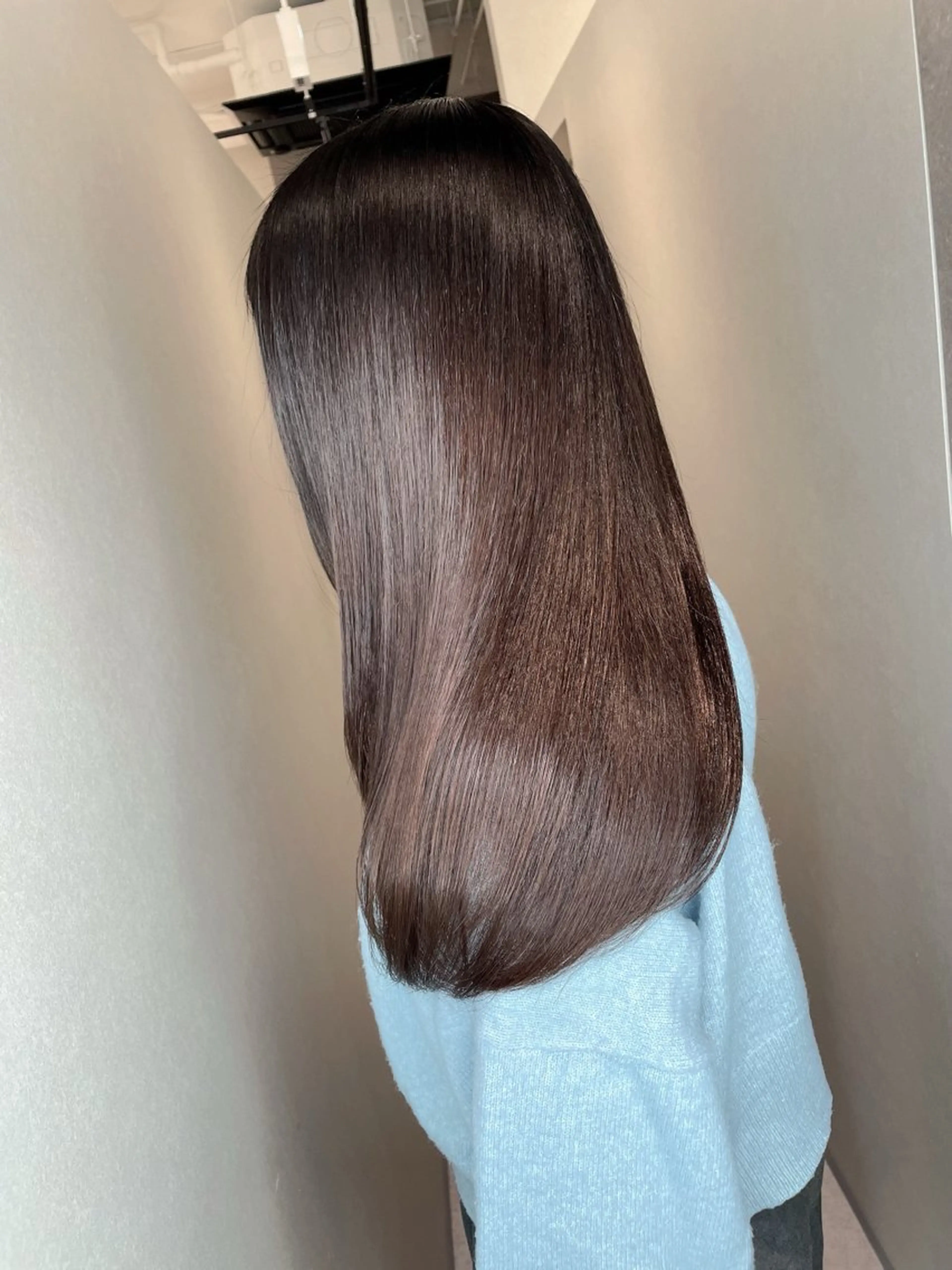 セミロング カラー 透明感カラー 髪質改善 今井 勝也のヘアスタイル