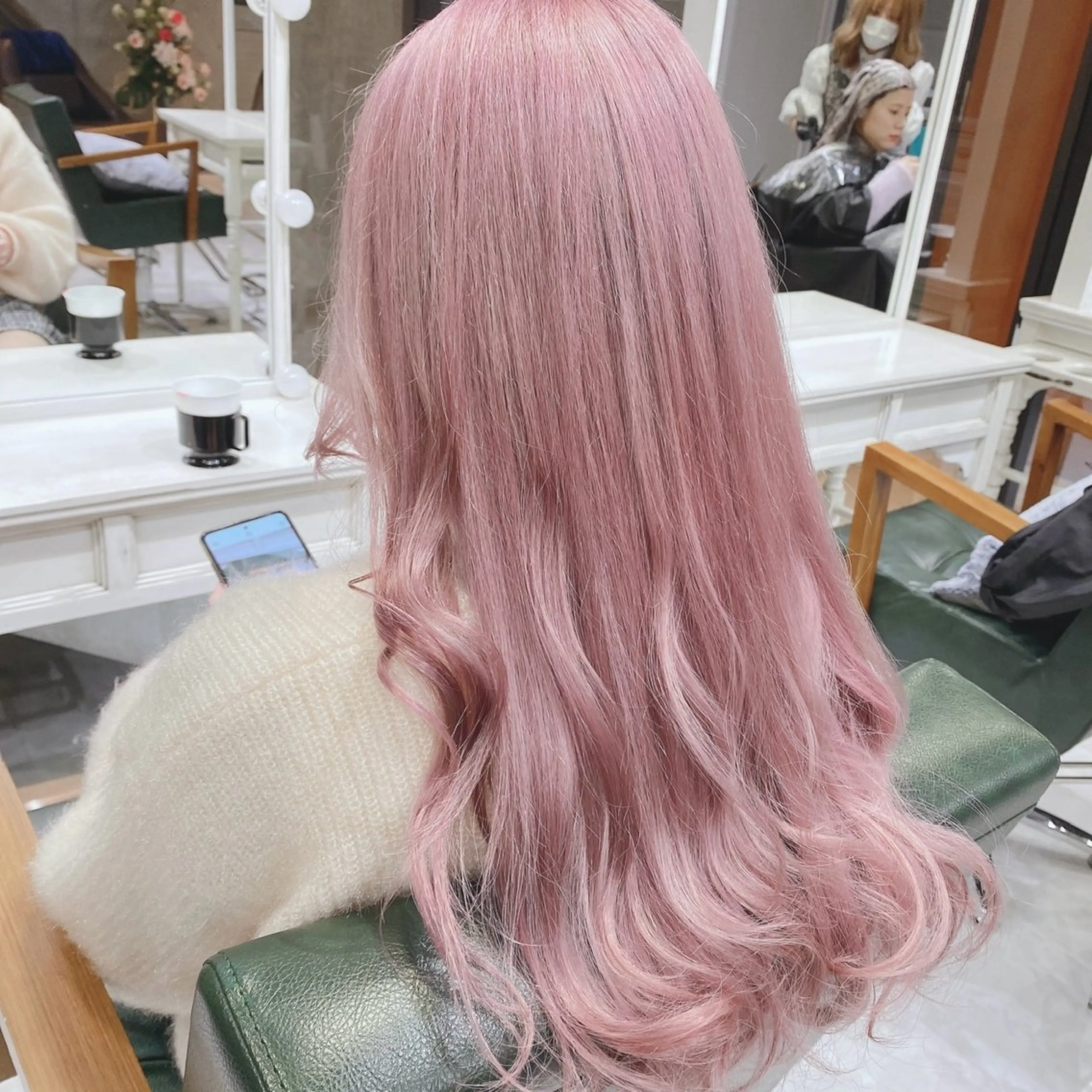 ロング カラー ブリーチ デザインカラー ハイトーンカラー ピンクカラー ホワイトピンク ヘアカラー トリートメント DAYS Men’sのヘアスタイル