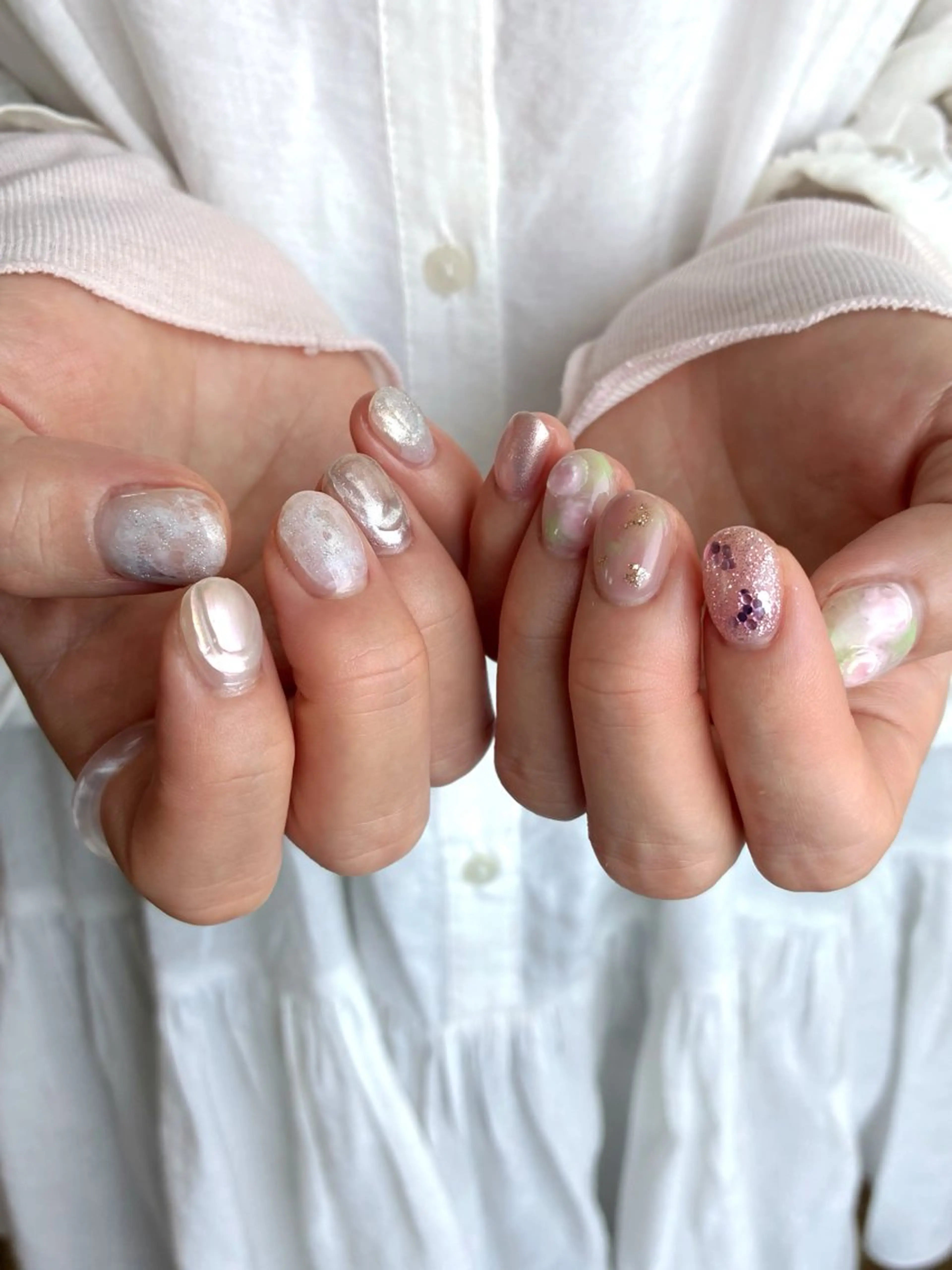 ネイル ニュアンスネイル ピンク シルバー shiki_nail 🪐のネイルデザイン