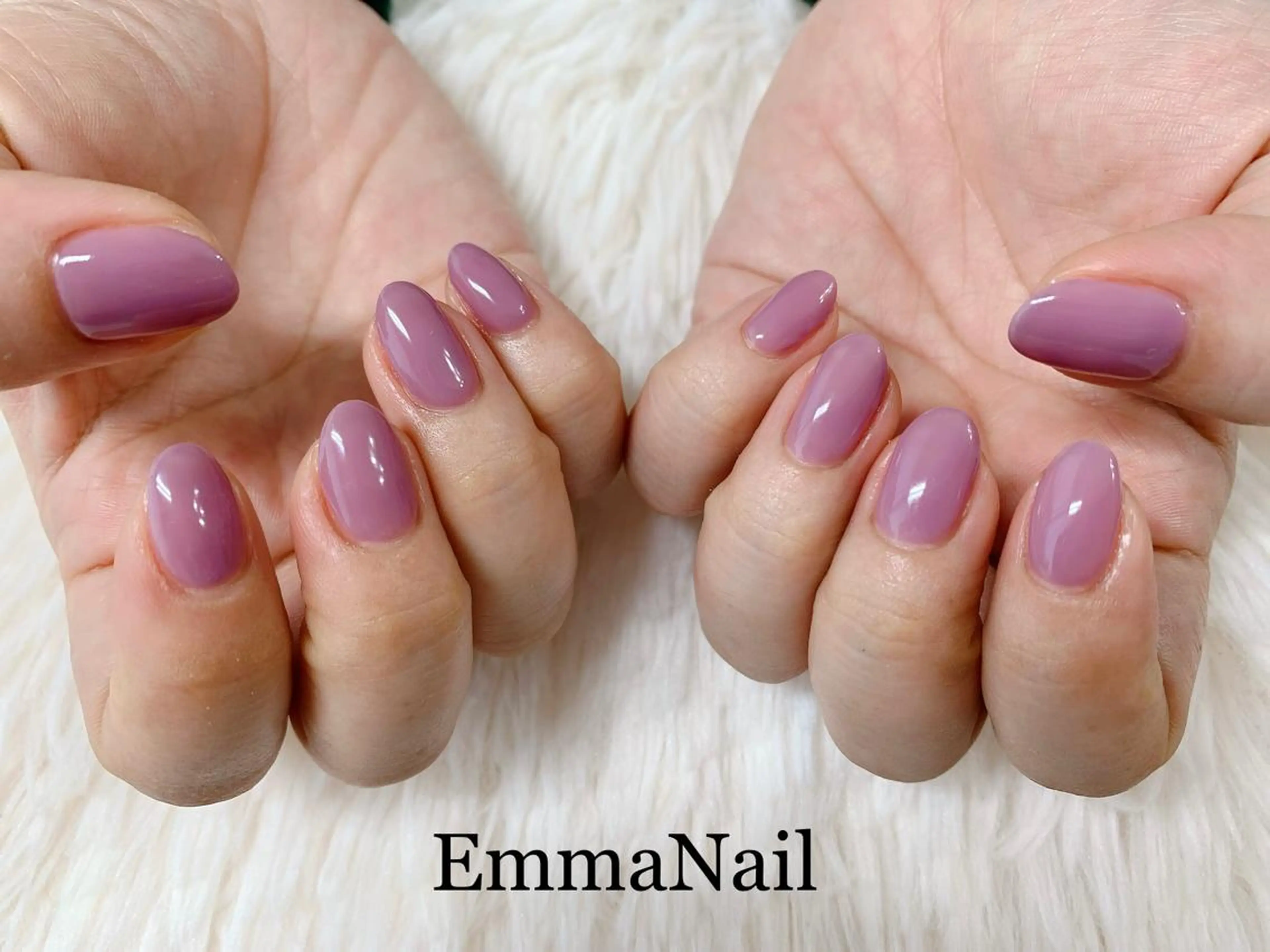 ネイル ジェルネイル ワンカラーネイル パープル 春ネイル ハンドネイル salon EM&A emiのネイルデザイン