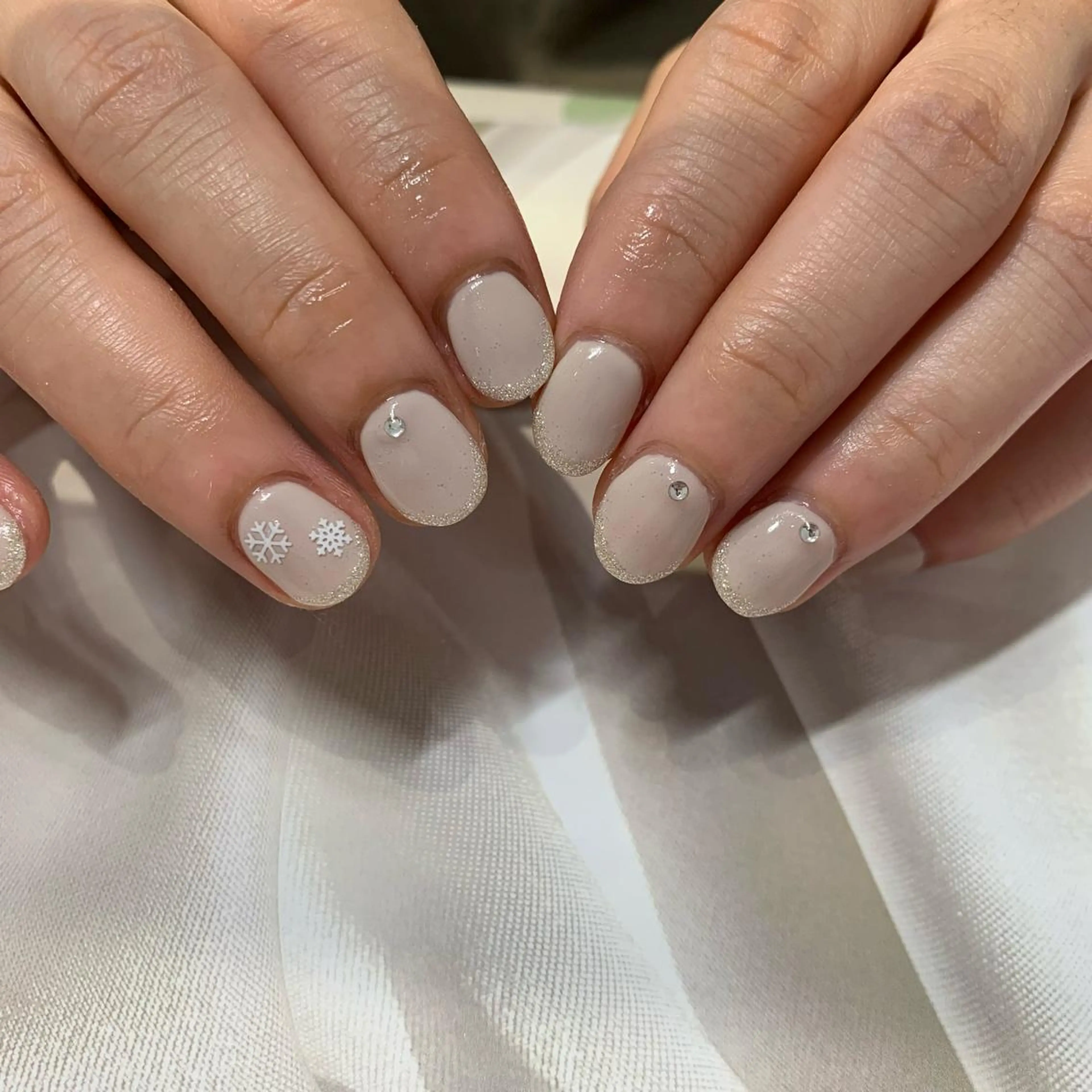 ネイル シンプルネイル 冬ネイル マキノ ユイのネイルデザイン