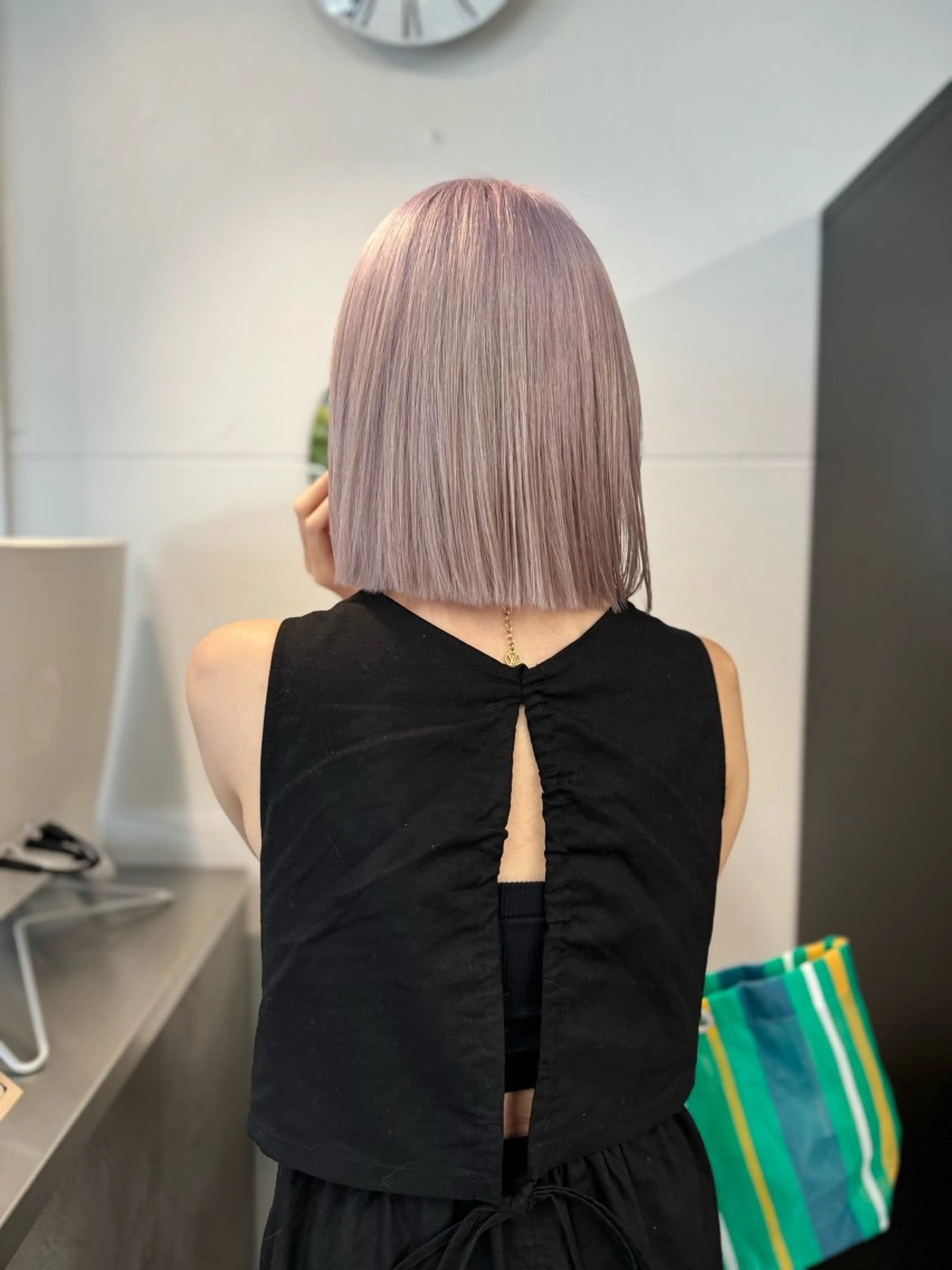 ミディアム オカモト ミユウのヘアスタイル