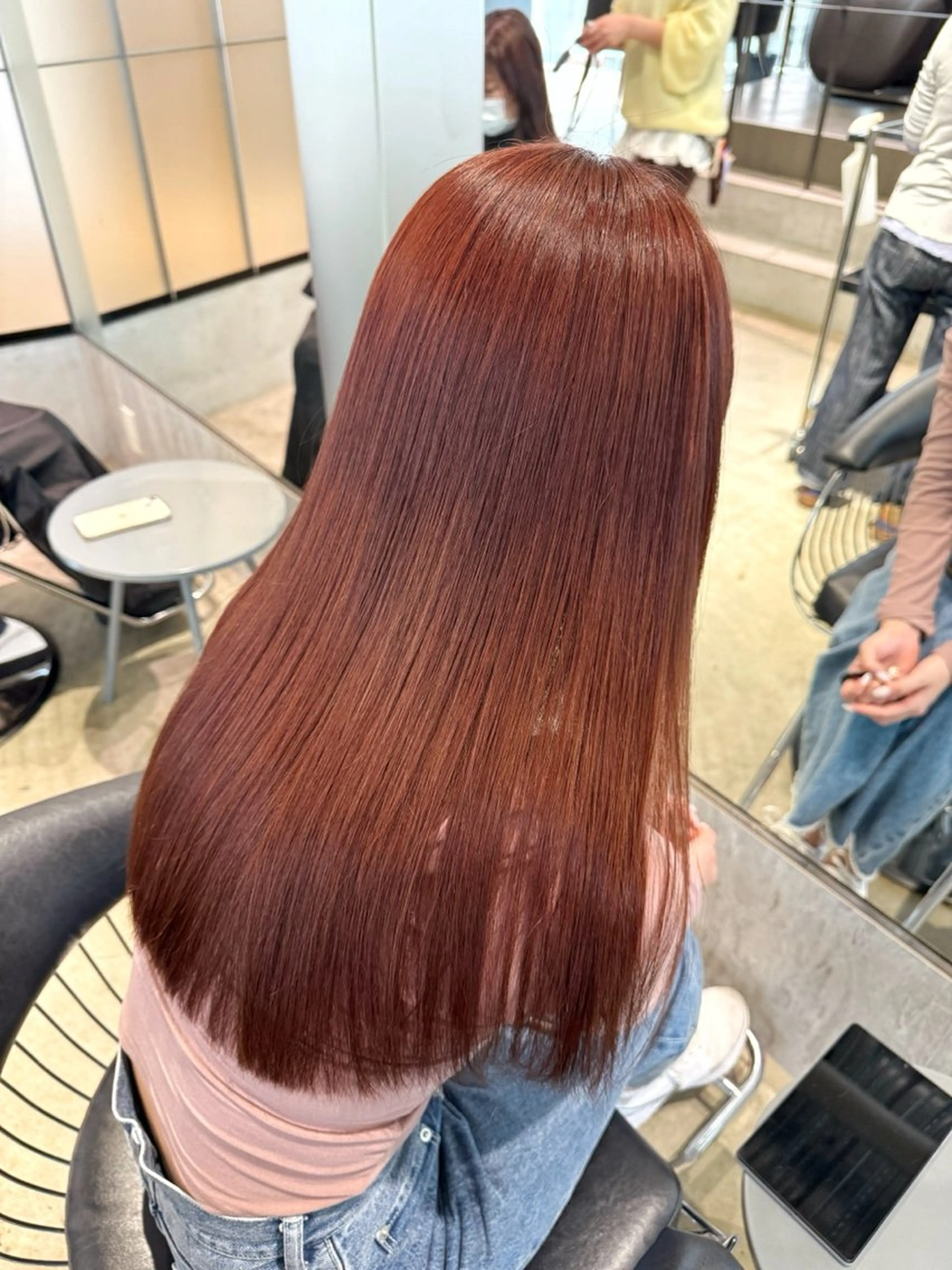 ロング カラー ブラウンカラー ピンクカラー ピンクブラウン 須藤　優真 切りっぱなしボブのヘアスタイル